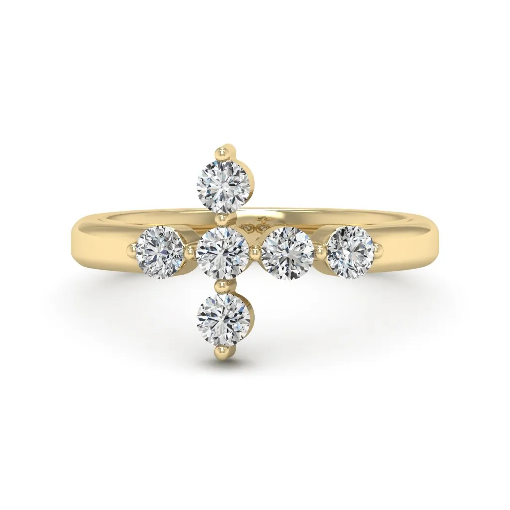 0.66 d.e.w cts Evangeline Moissanite Ring