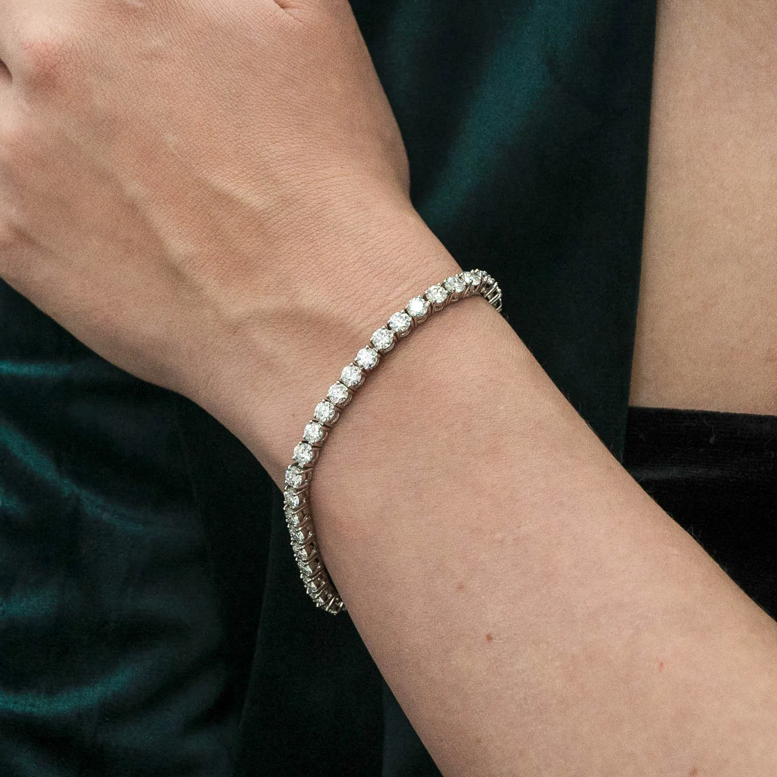 10.25 CTS DEW Moissanite Diamond Tennis Bracelet