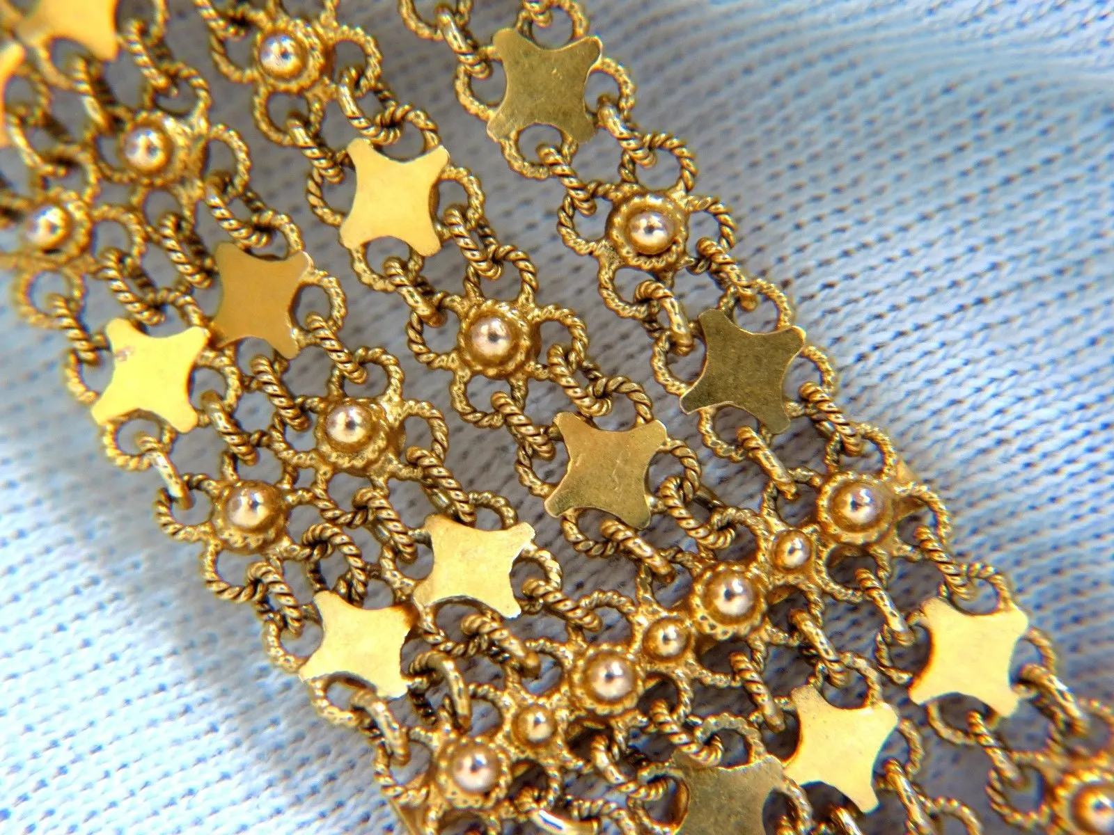 18kt. yellow gold vintage wide caliber bracelet mesh Hinged linked beads 7.50