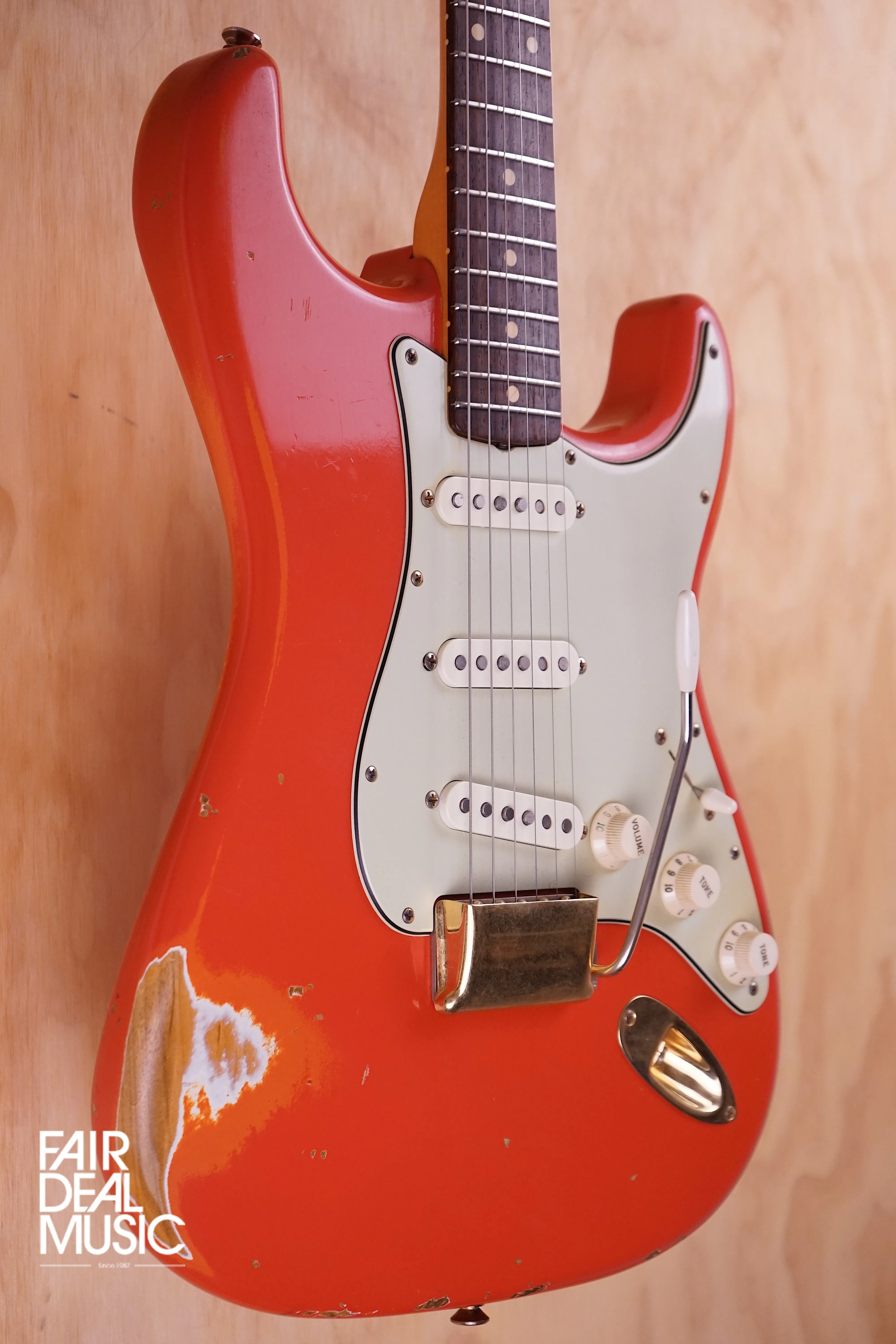 2000 Fender Custom Shop Stratocaster Relic in Fiesta Red with gold hardware, USED