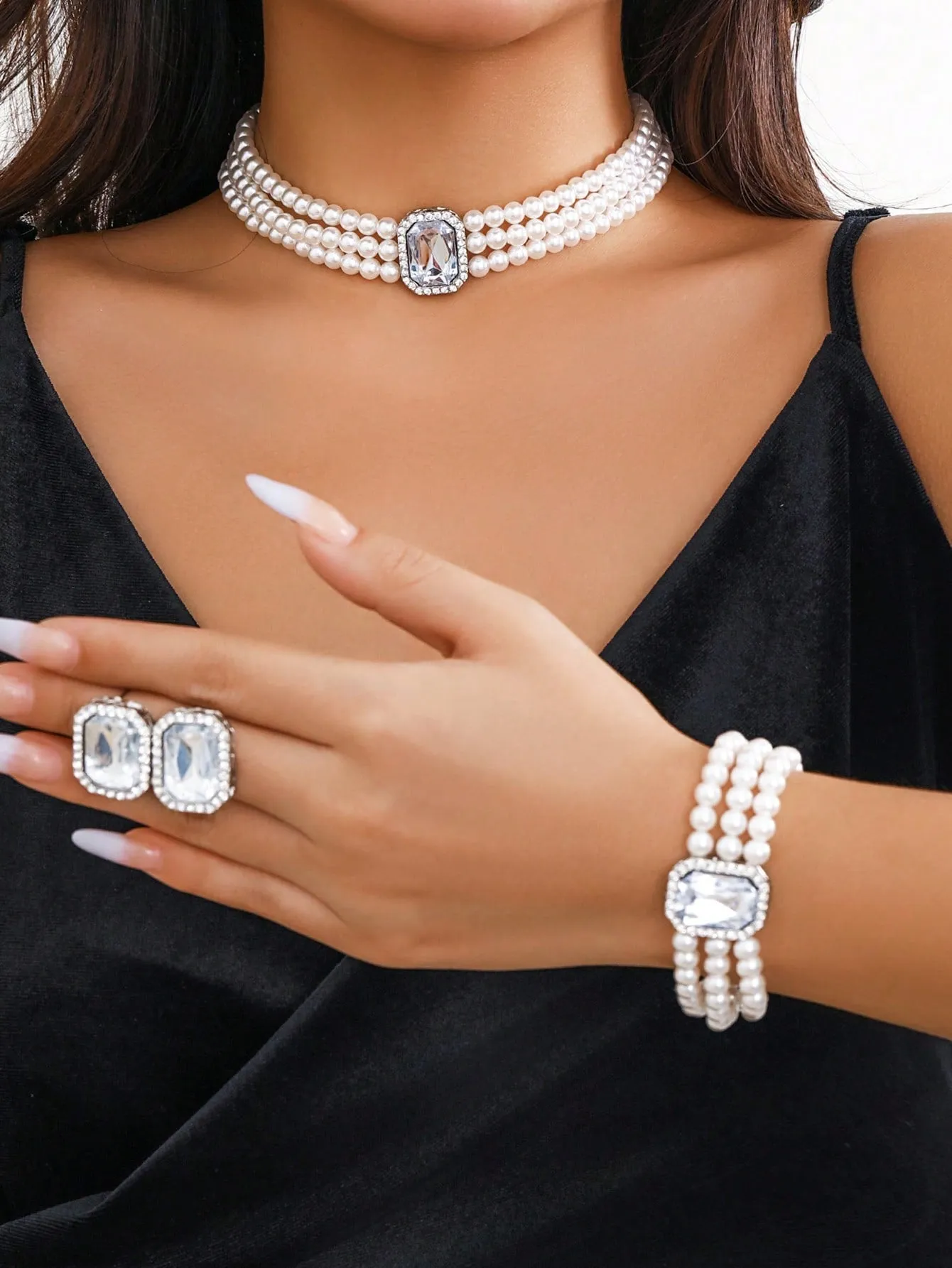4pcs Rhinestone Inlaid Multilayer Pearl Beaded Necklace Set