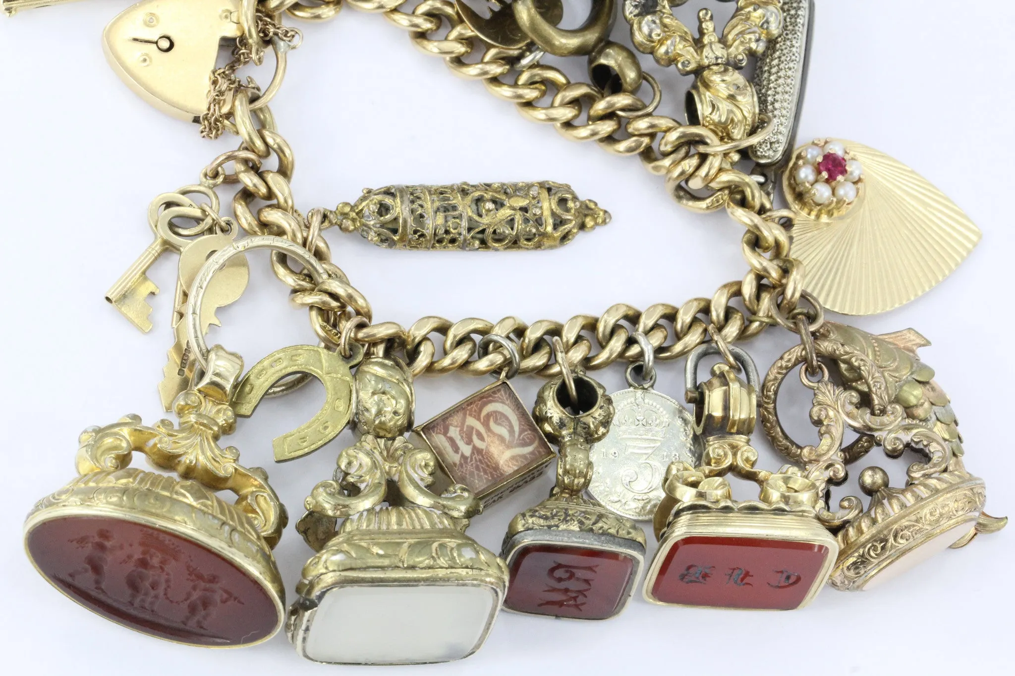 Antique 18K Gold English Tassie Seal heavy Loaded Charm Bracelet