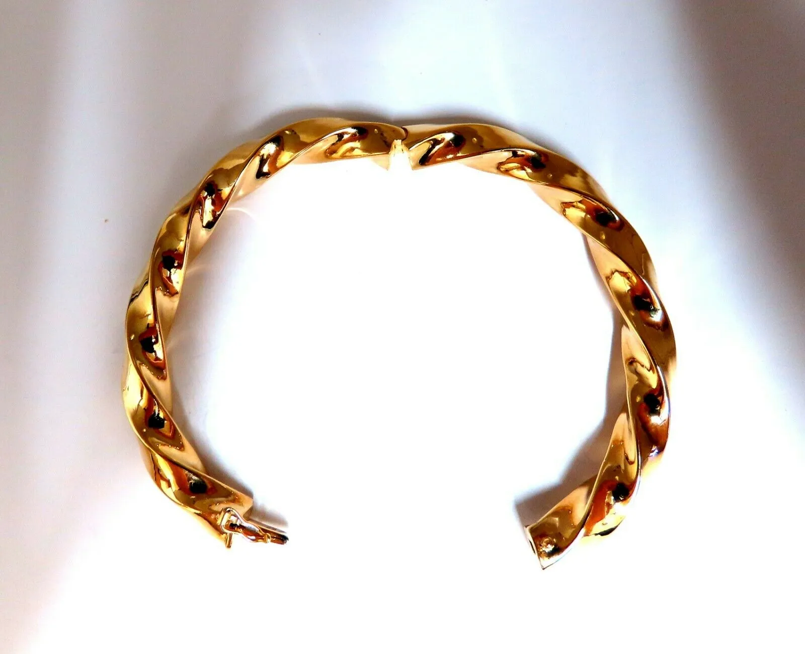 Bangle bracelet Candy Cane twist 14 karat 8.5 mm Italy