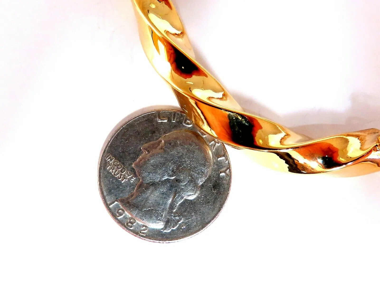 Bangle bracelet Candy Cane twist 14 karat 8.5 mm Italy