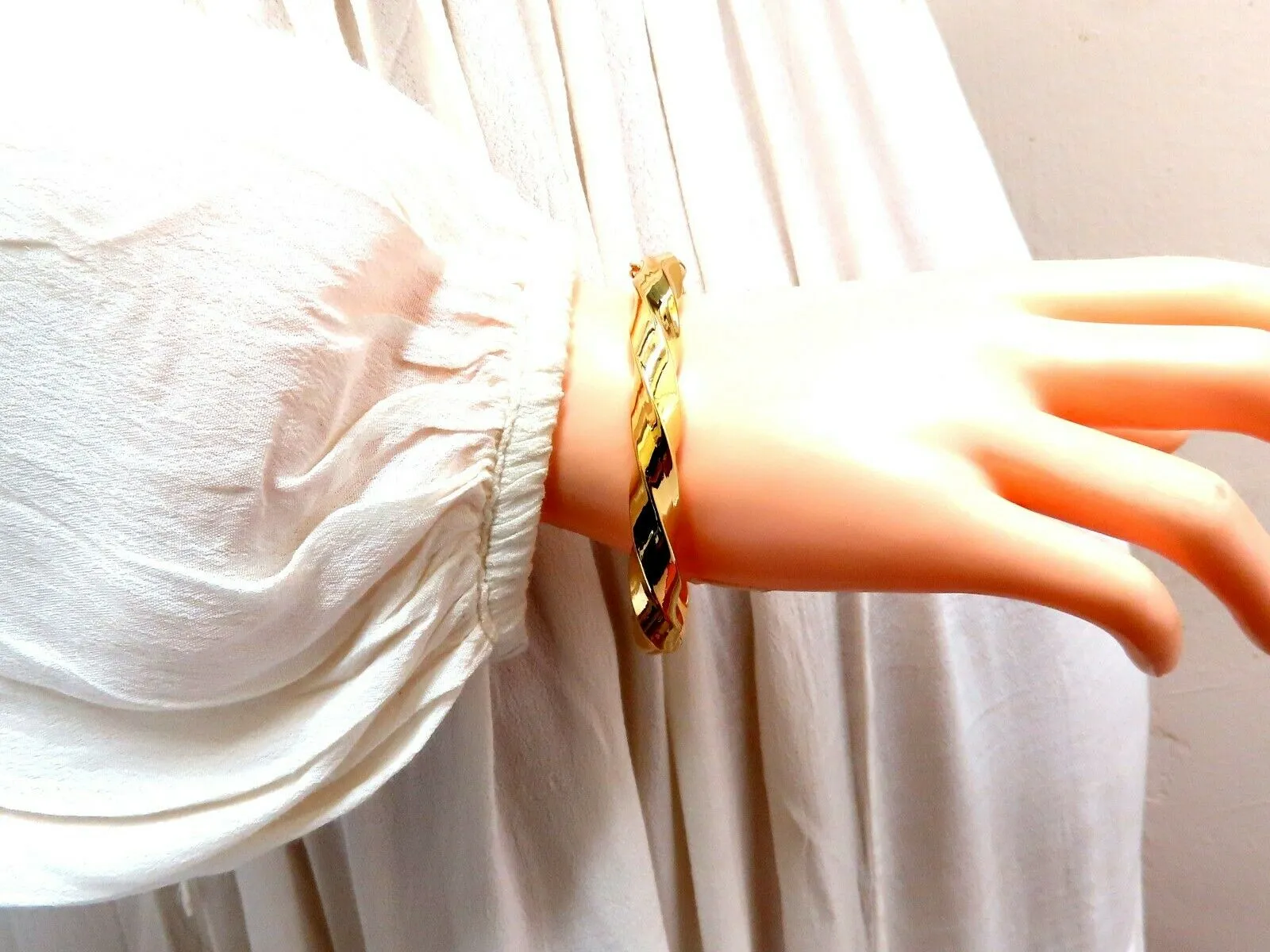 Bangle bracelet Candy Cane twist 14 karat 8.5 mm Italy