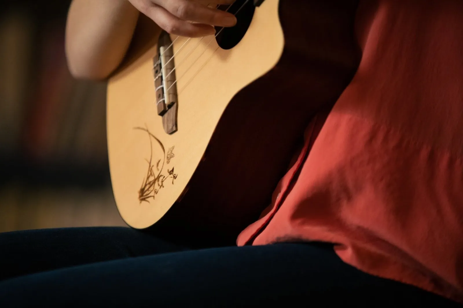 Bonfire Series Baritone Ukulele Spruce / Sapele Natural Acoustic / Electric