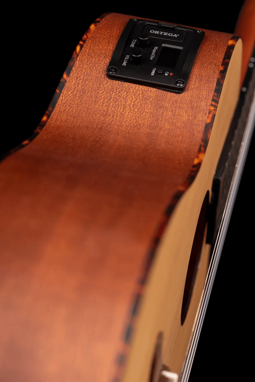 Bonfire Series Baritone Ukulele Spruce / Sapele Natural Acoustic / Electric