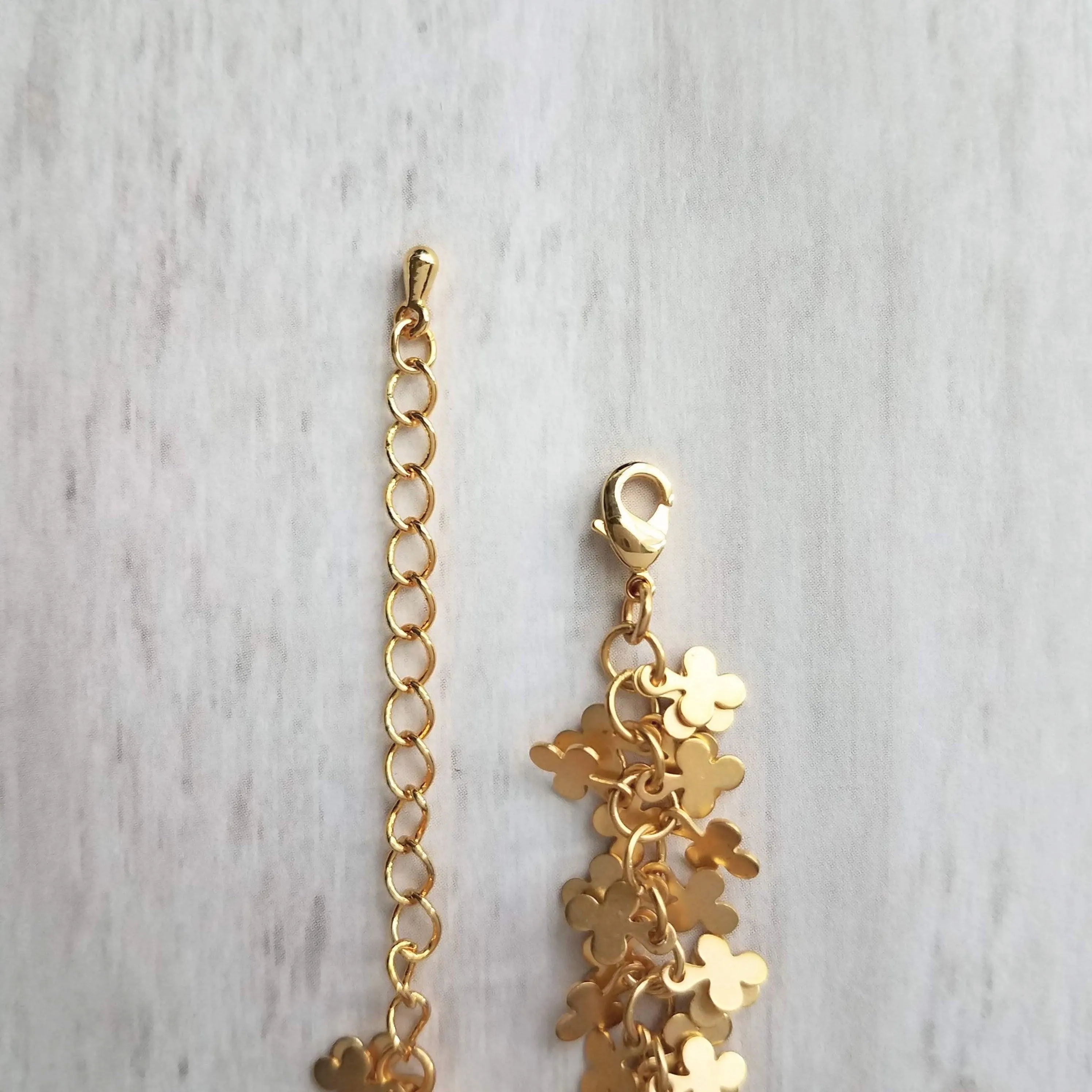 Clover Bracelet, gold cluster bracelet, gold clover chain, lucky charm bracelet, fringe bracelet, good luck bracelet, St Patricks Day bracelet