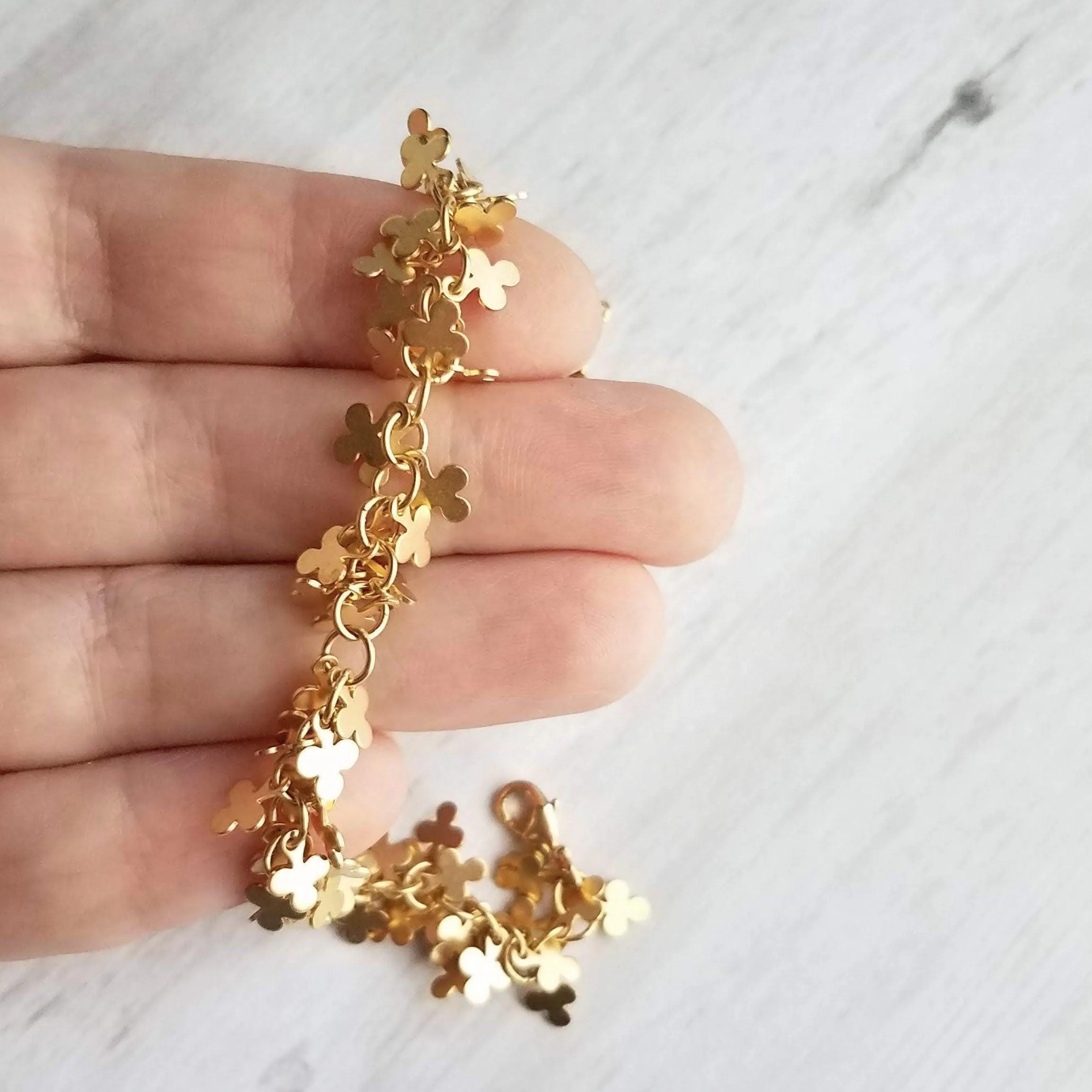 Clover Bracelet, gold cluster bracelet, gold clover chain, lucky charm bracelet, fringe bracelet, good luck bracelet, St Patricks Day bracelet