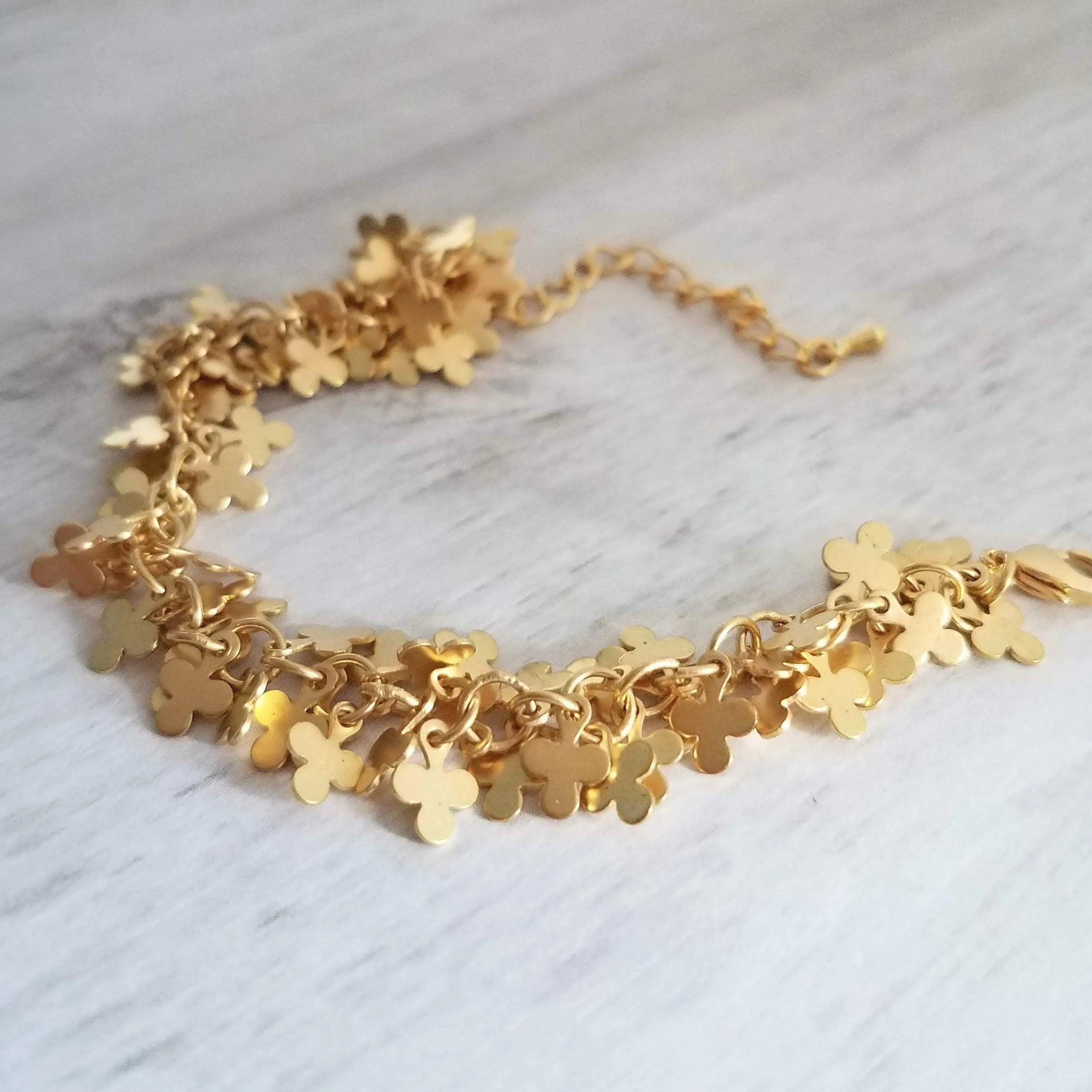 Clover Bracelet, gold cluster bracelet, gold clover chain, lucky charm bracelet, fringe bracelet, good luck bracelet, St Patricks Day bracelet