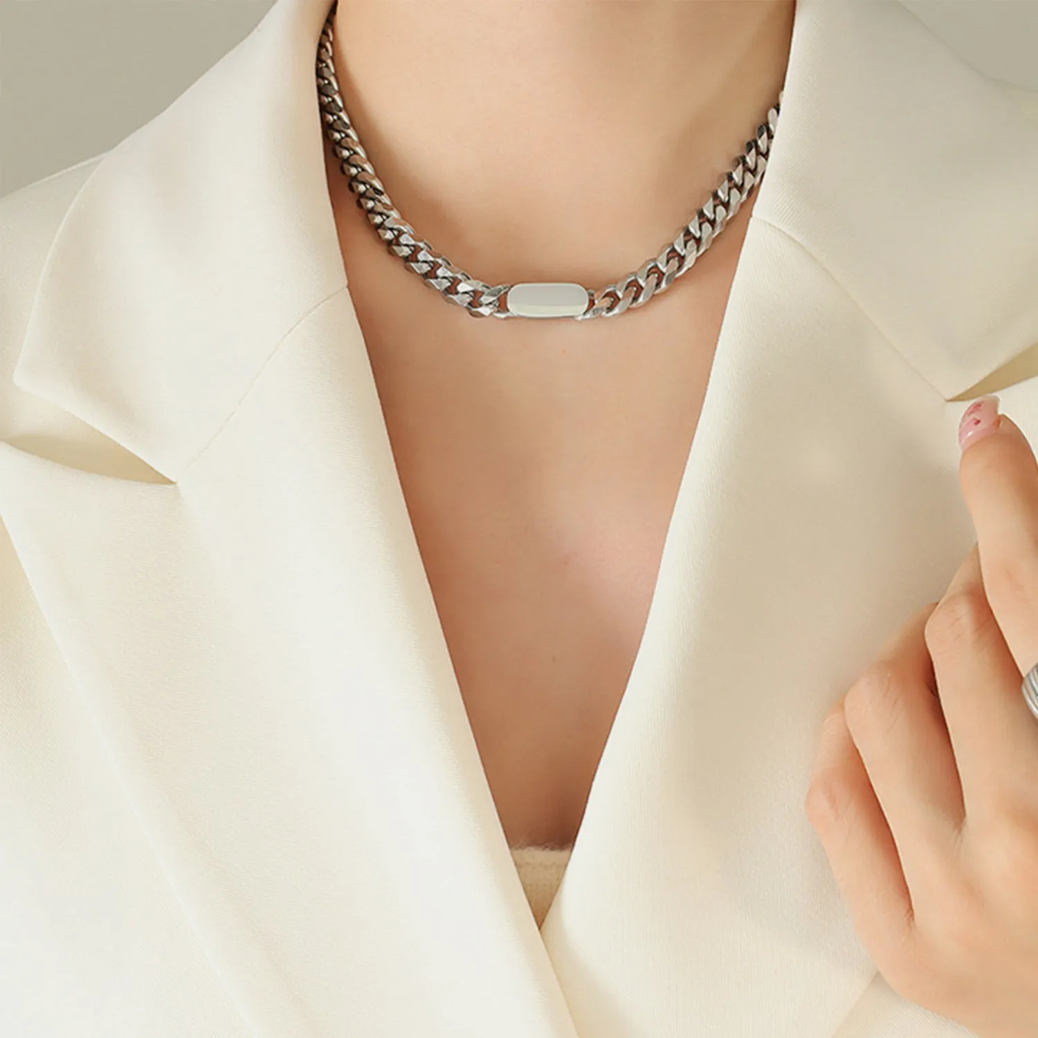 Cuban Luxe Gold Bar Necklace