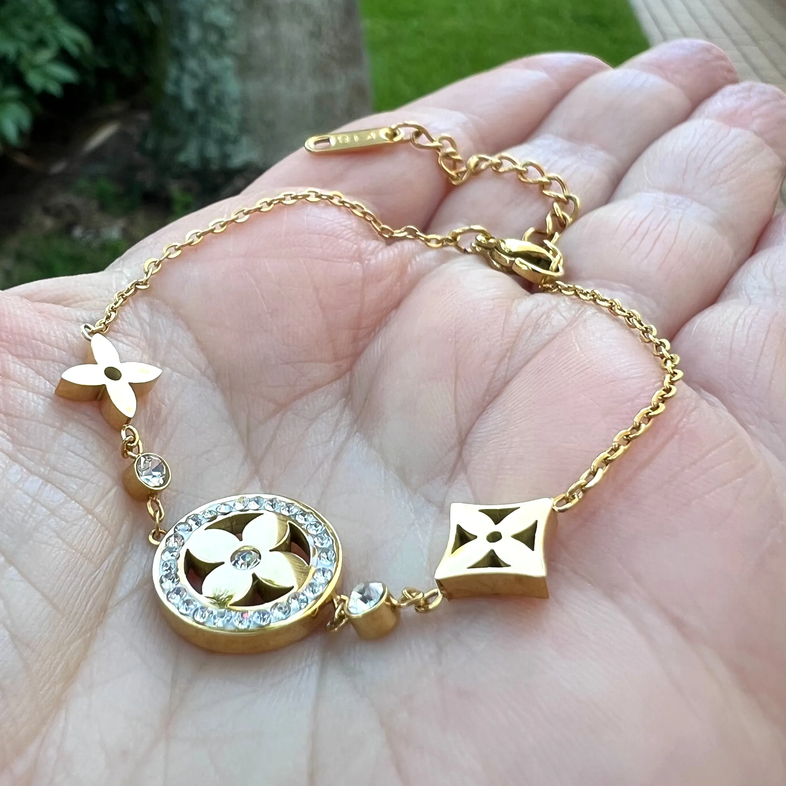 CZ Design Clover Chain Bracelet - Gold
