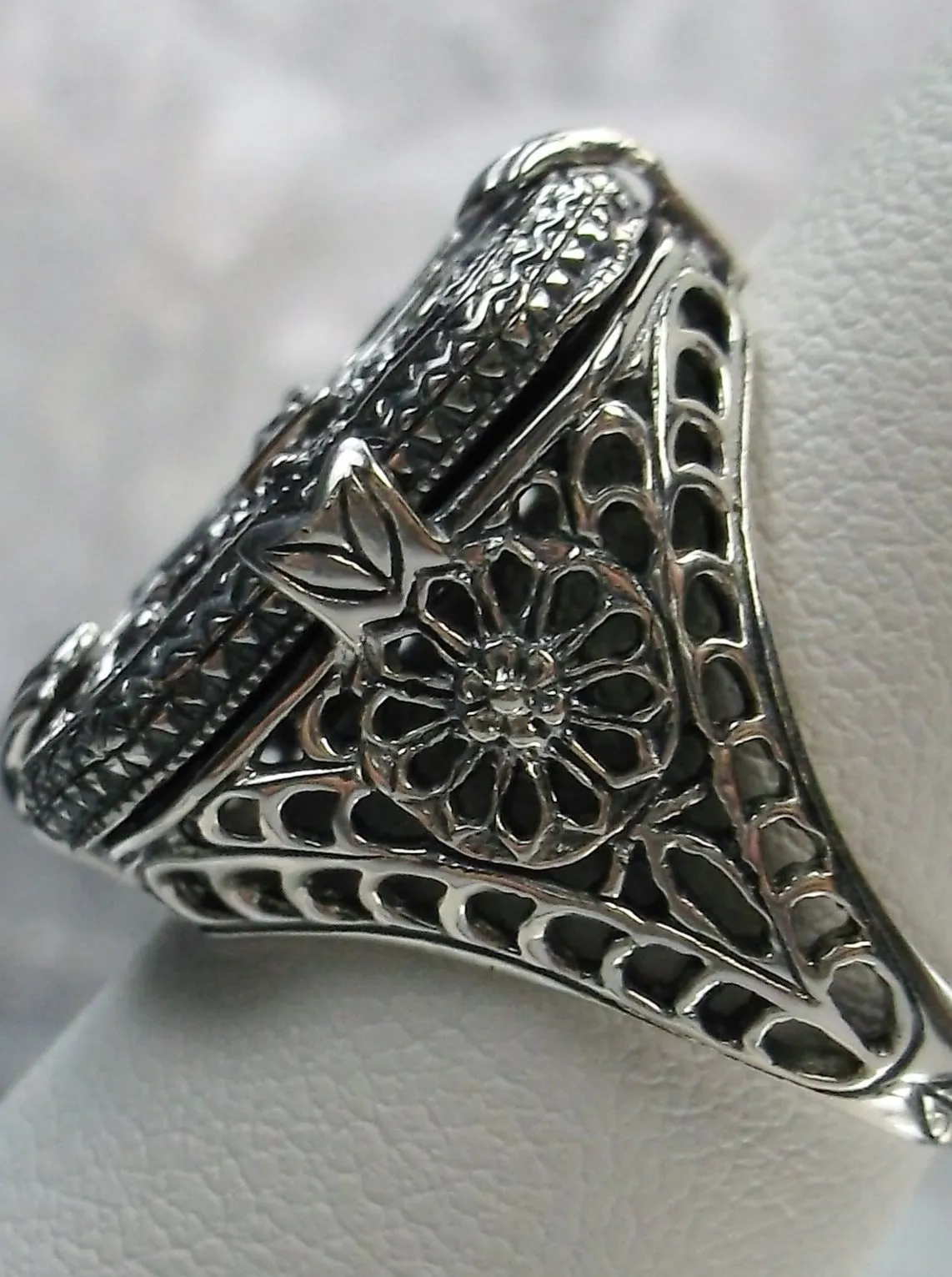 D203, Stained Glass Ring, Sterling Silver Filigree with Stained-Glass & Diamond Inset Gem, Art Deco Jewelry #D203