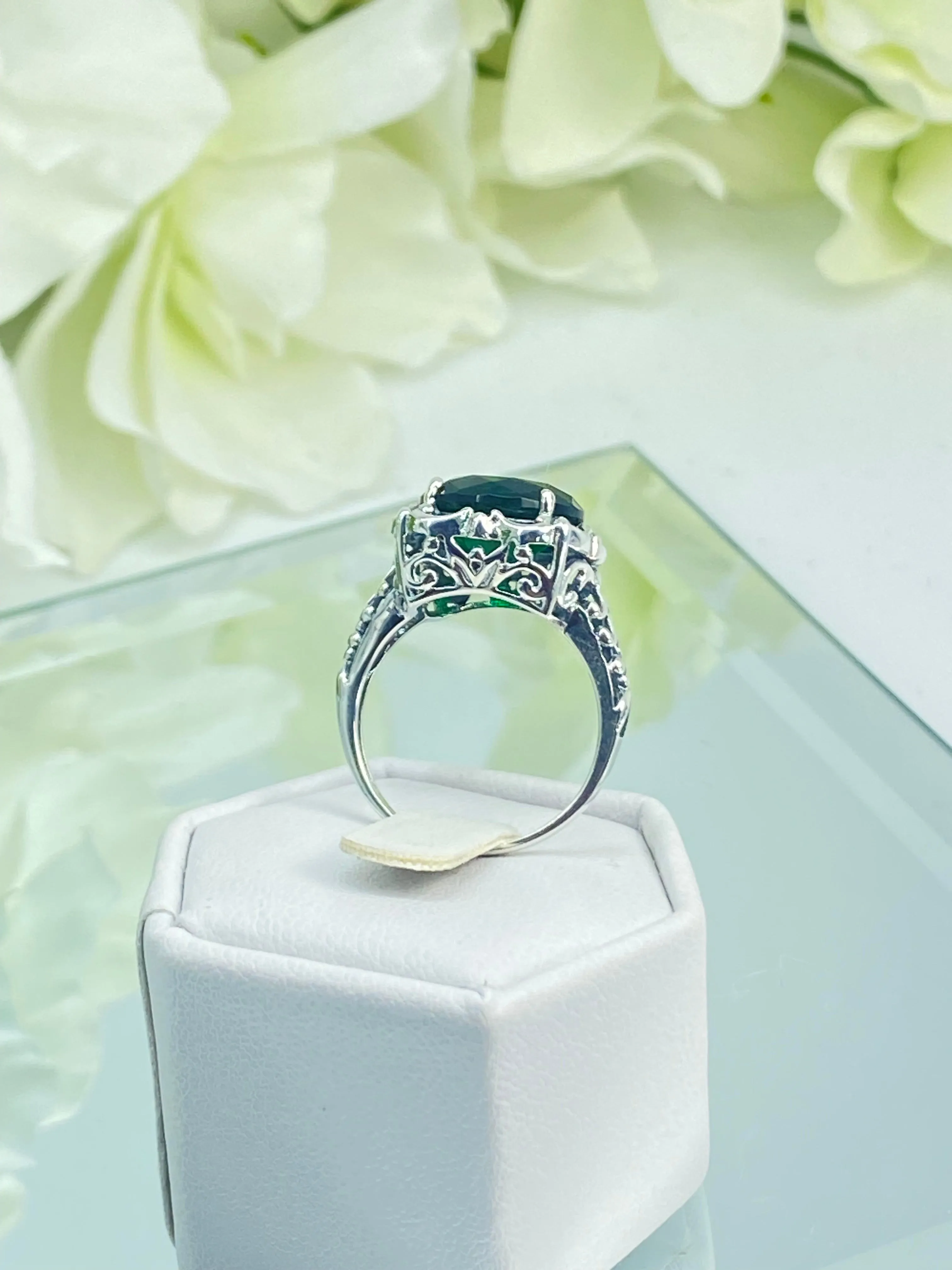 Emerald Ring, Victorian Jewelry #D103