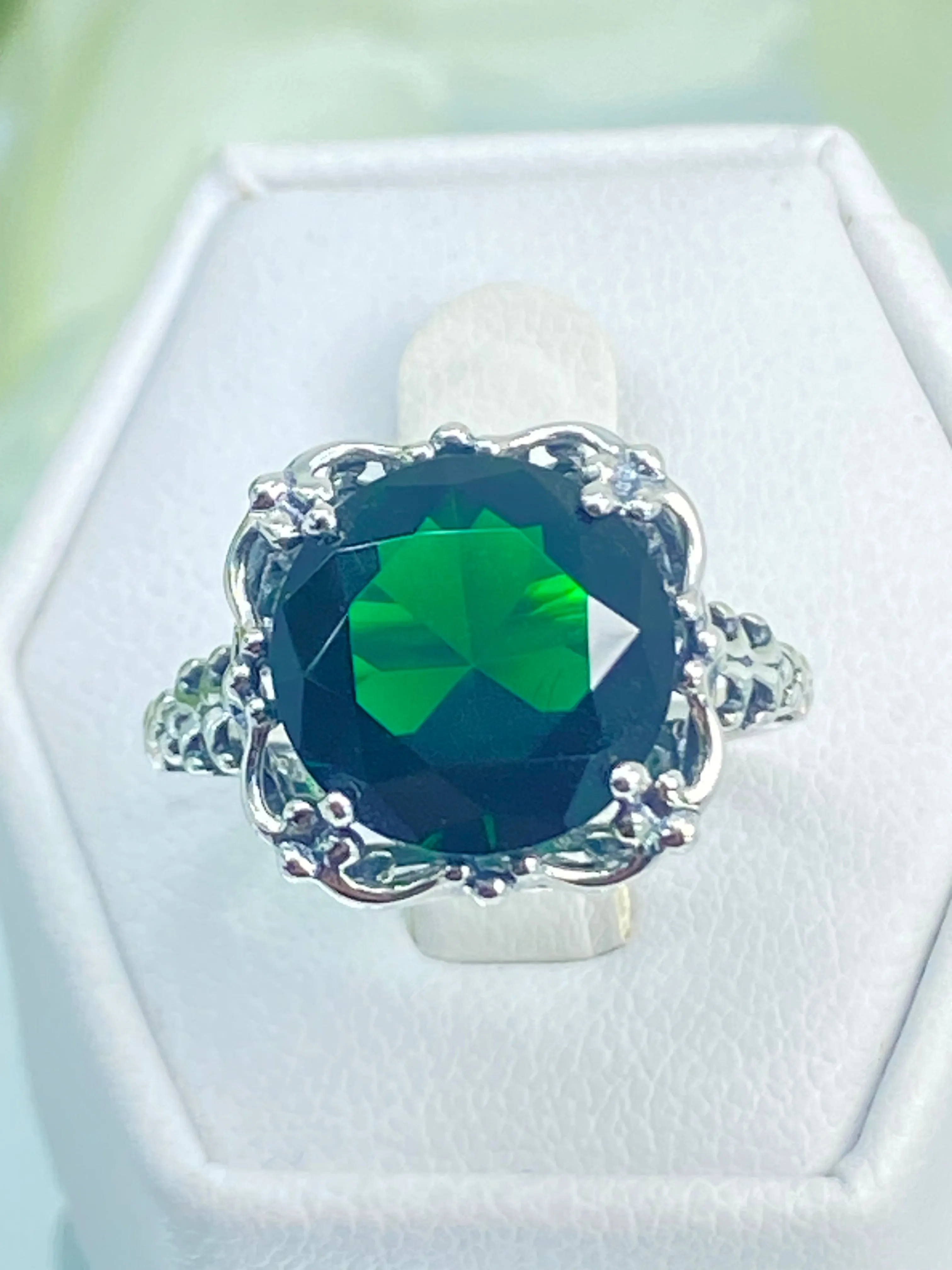 Emerald Ring, Victorian Jewelry #D103