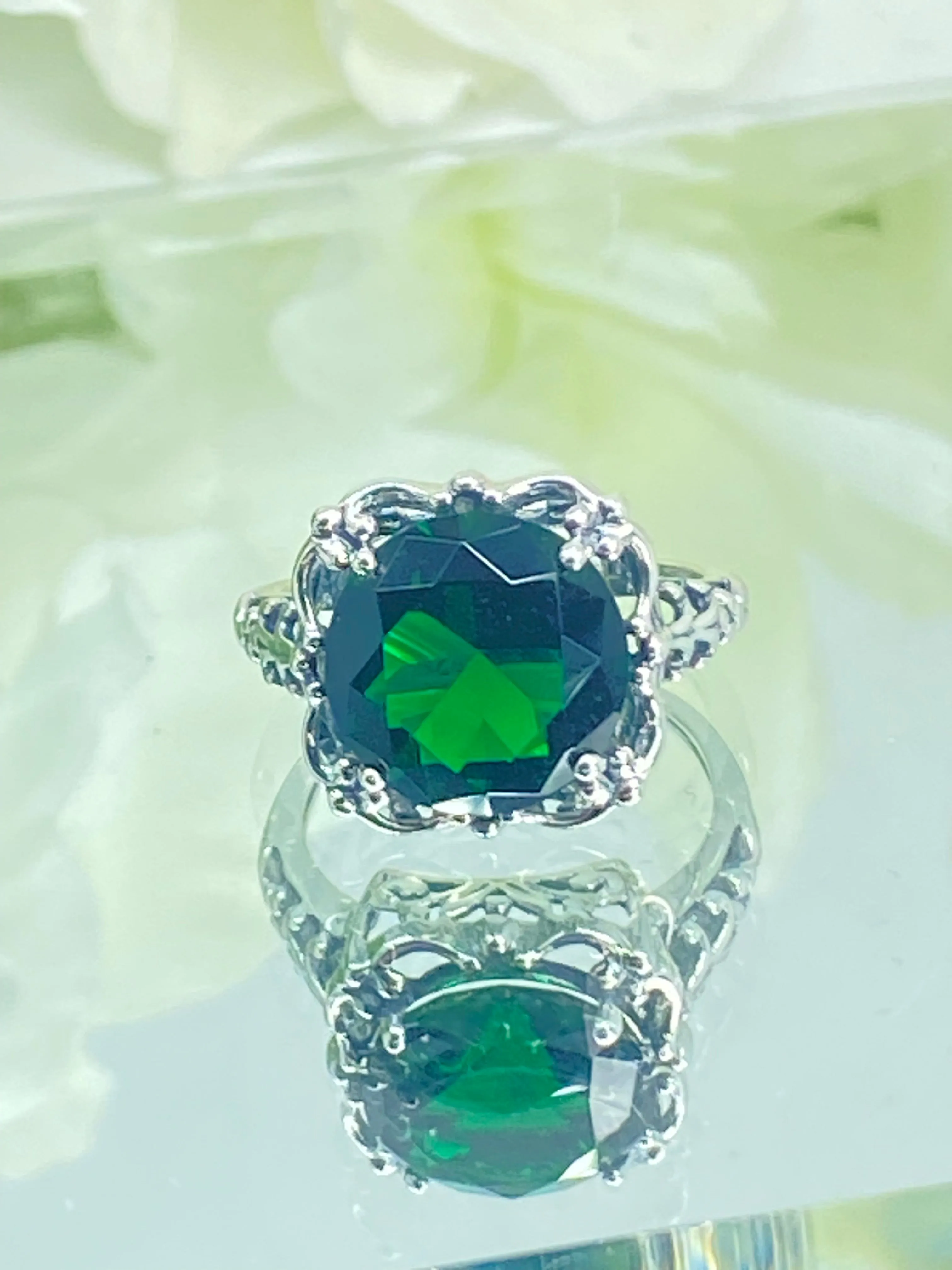 Emerald Ring, Victorian Jewelry #D103
