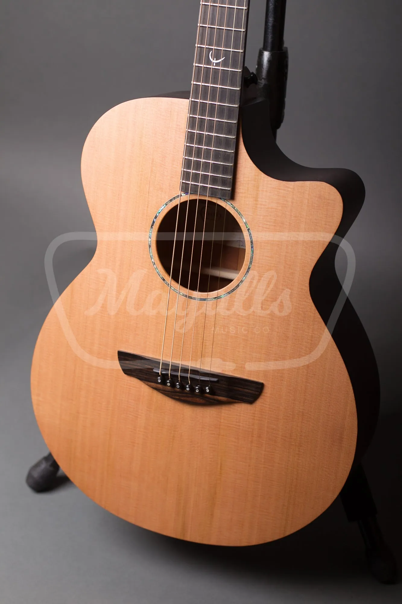 Faith Naked Venus Electro Acoustic Guitar - Cedar/Mahogany Inc Gigbag