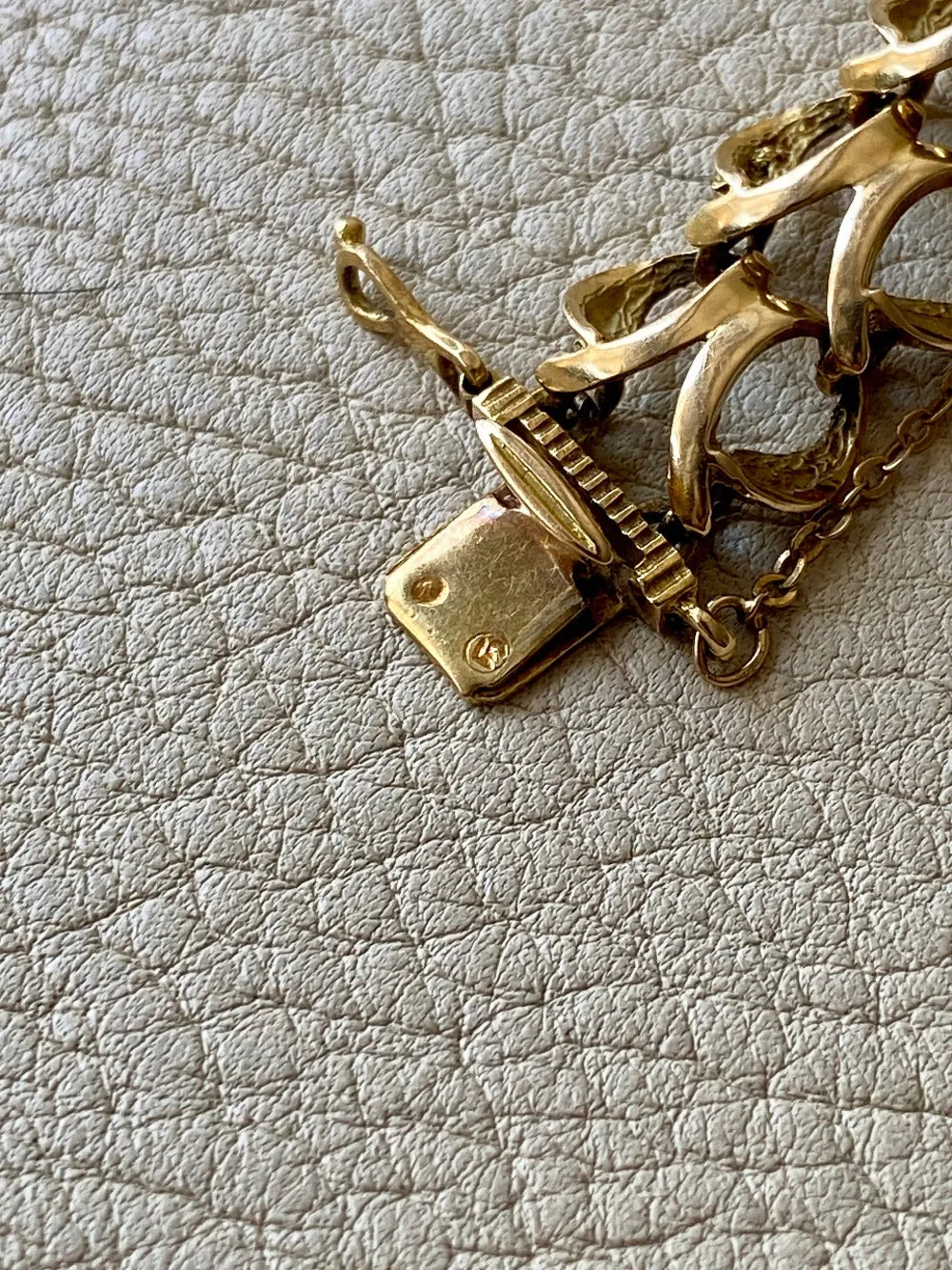 Incredible vintage fancy link 18k solid gold bracelet - size 7 inch