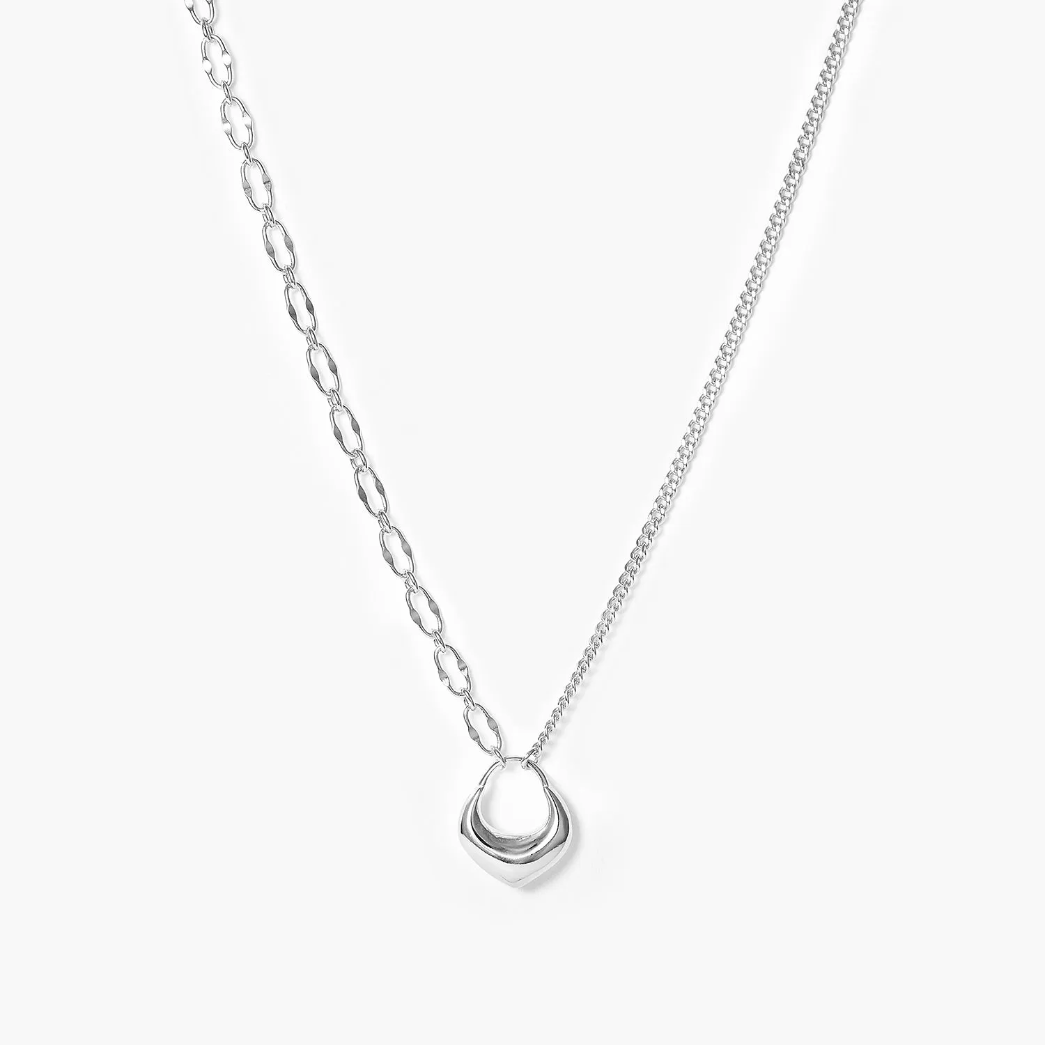 Minimalist Personality Hollow Peach Heart Pendant Chain Necklace