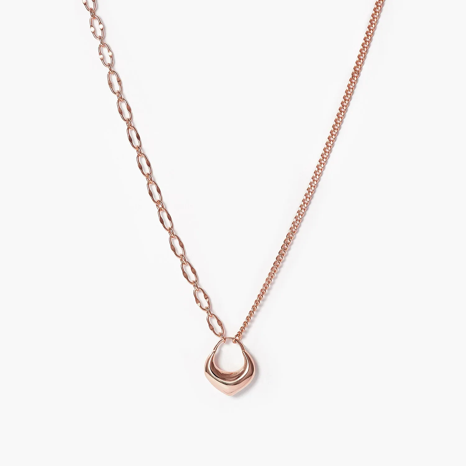 Minimalist Personality Hollow Peach Heart Pendant Chain Necklace