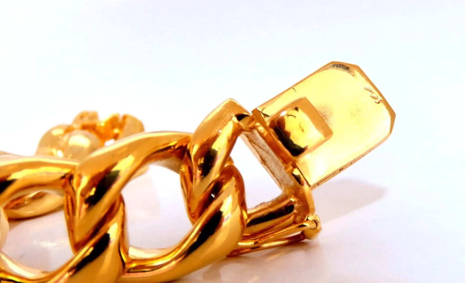 Modified Cuban Link Bracelet 14kt 63 Grams 8 Inch