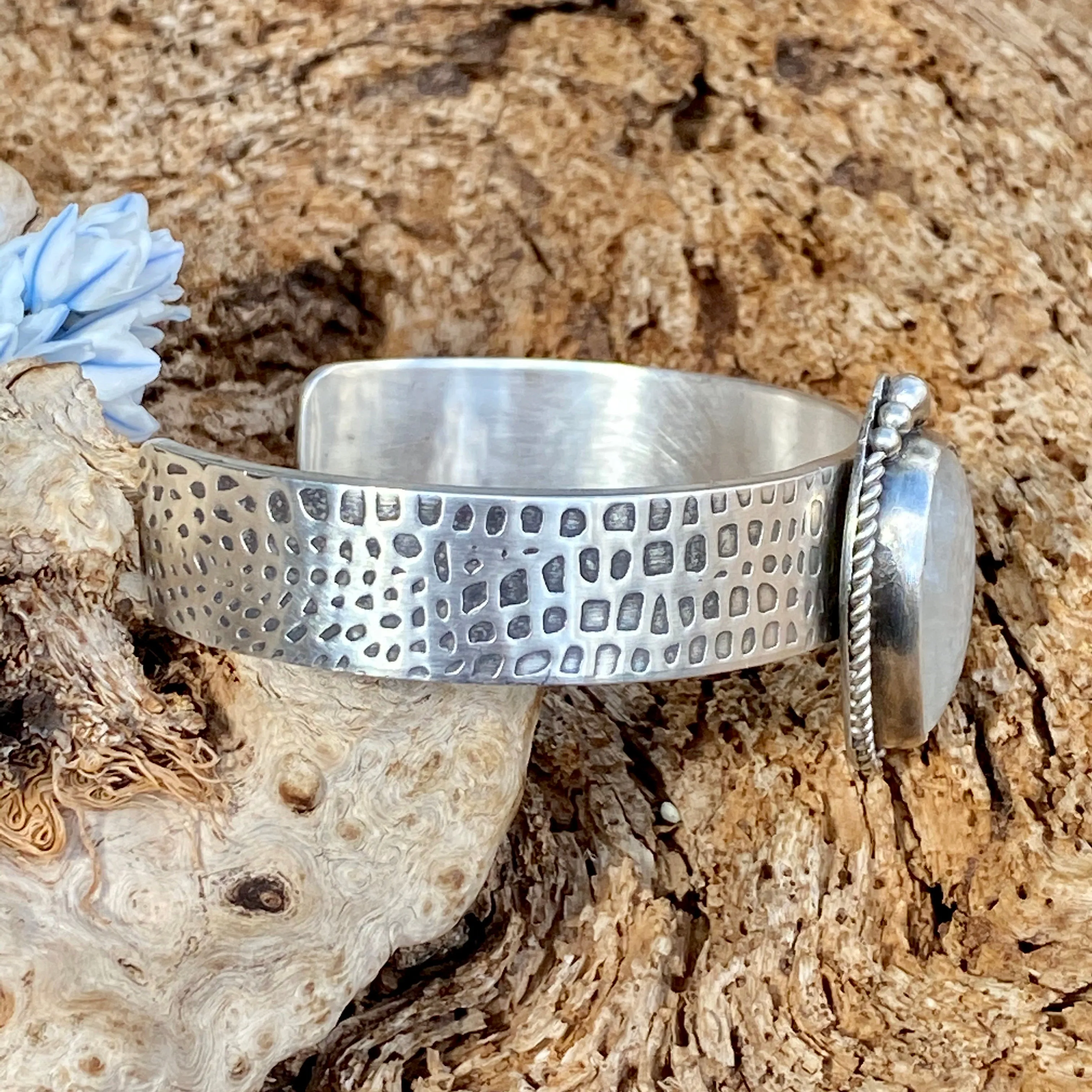 Moonstone teardrop Reptile sterling silver cuff