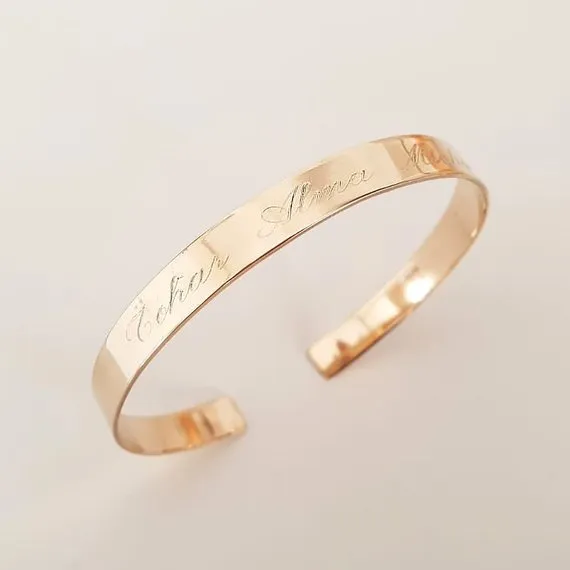 Names Engraved Gold cuff Bracelet for Mom