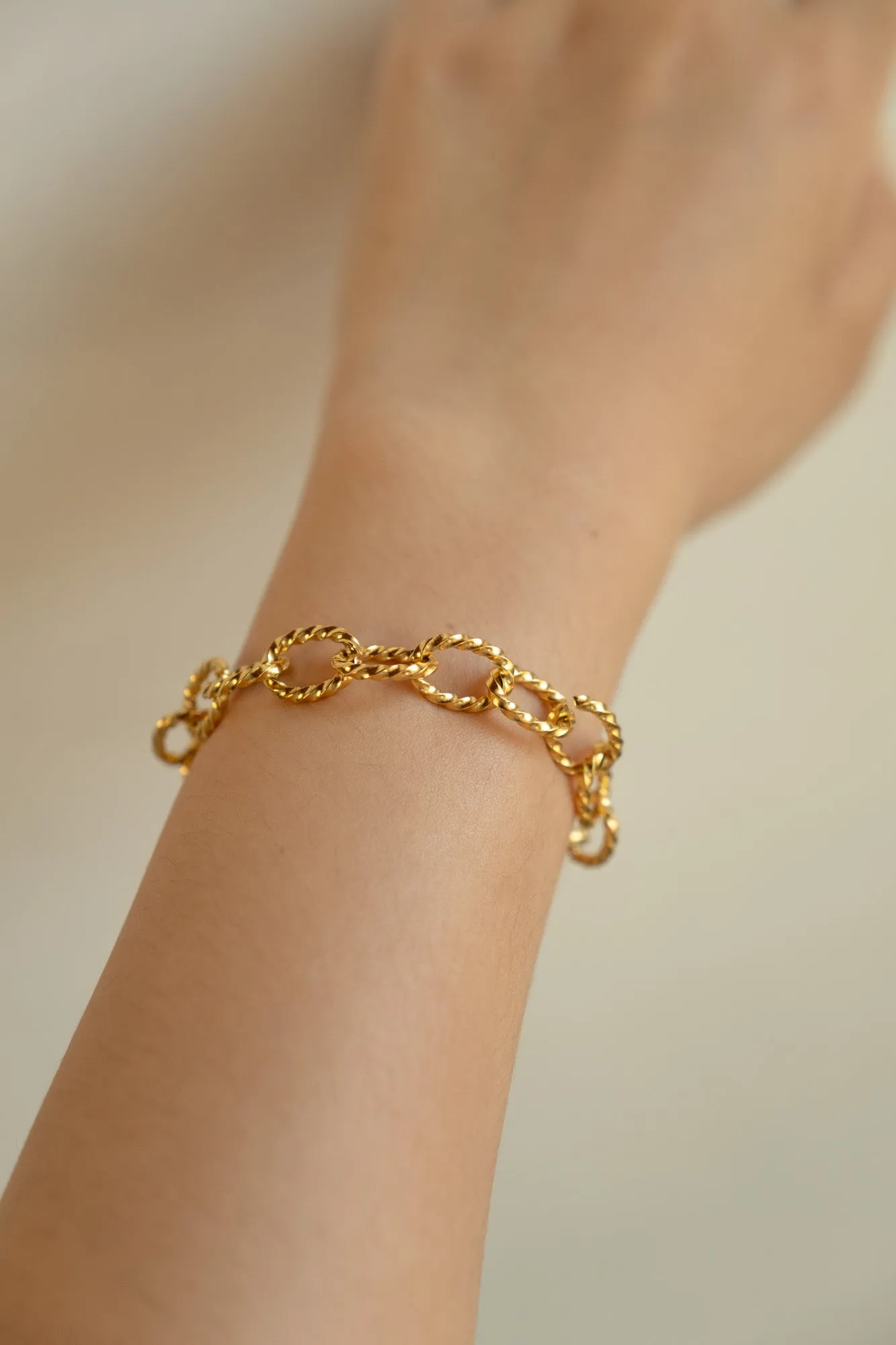 Oval Chain Bracelet