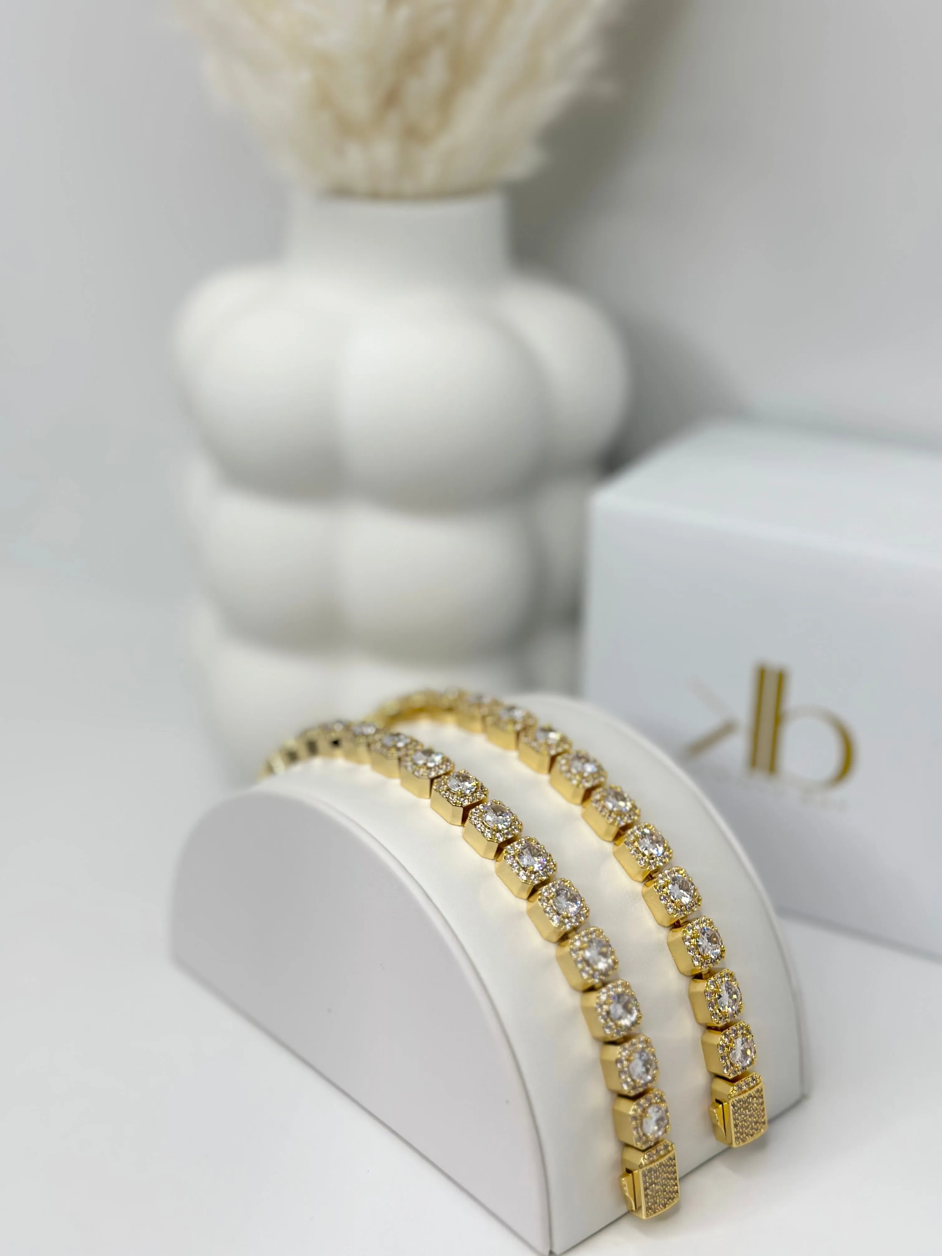 OVERSIZE TENNIS BRACELET