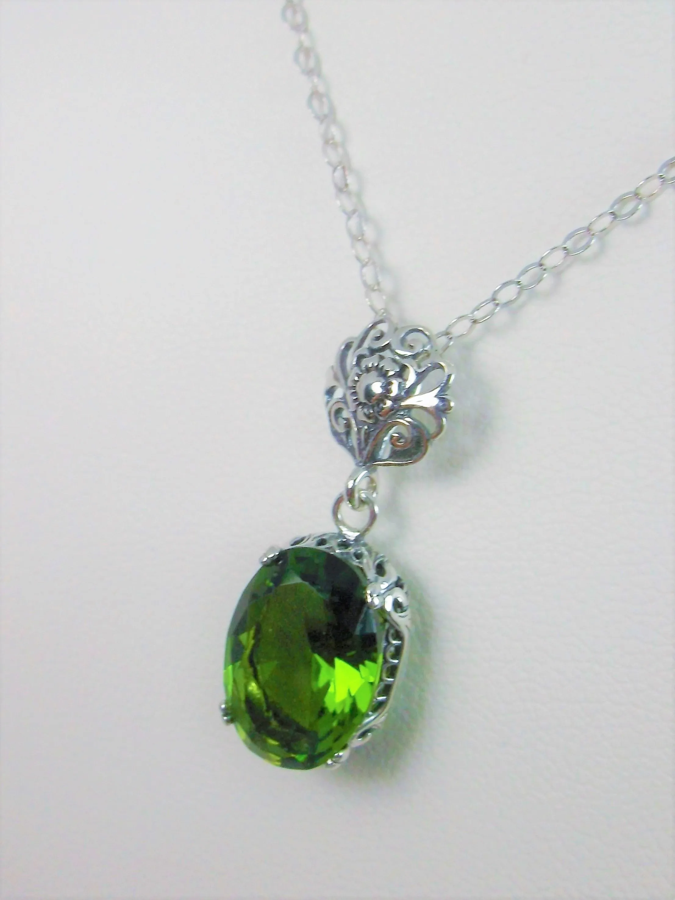 Peridot Pendant, Edwardian Necklace #P70