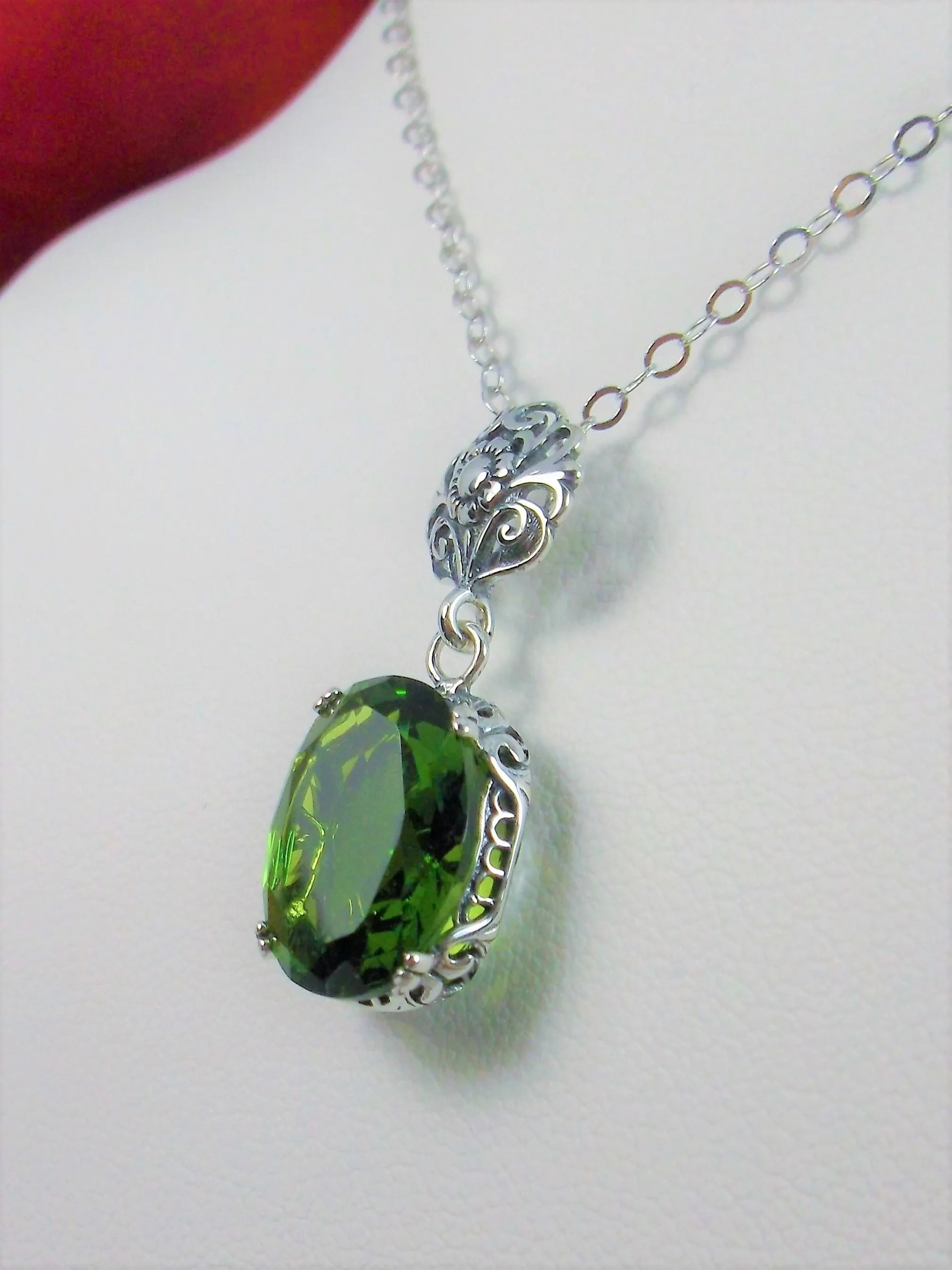 Peridot Pendant, Edwardian Necklace #P70