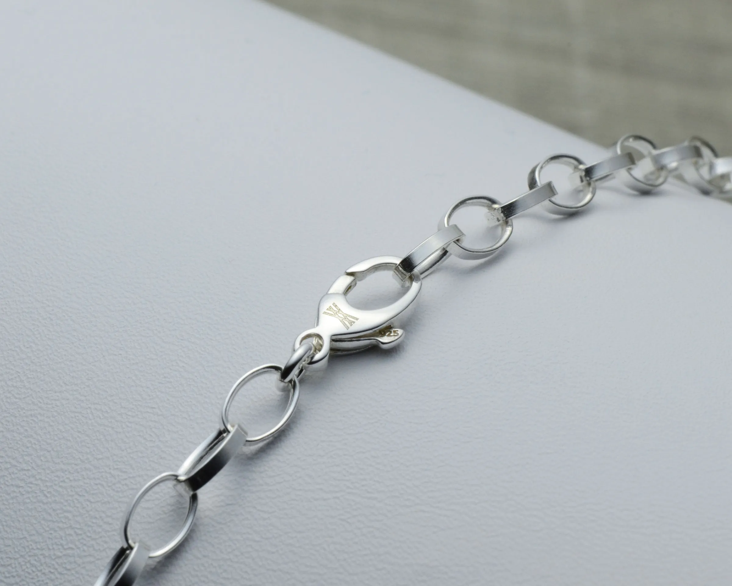 PERSONALIZED INITIAL BRACELET - OVAL TAG