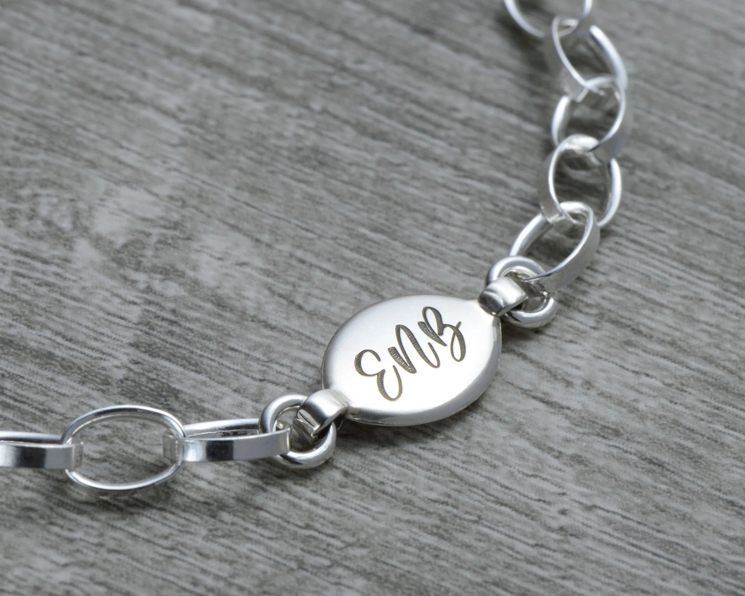 PERSONALIZED INITIAL BRACELET - OVAL TAG