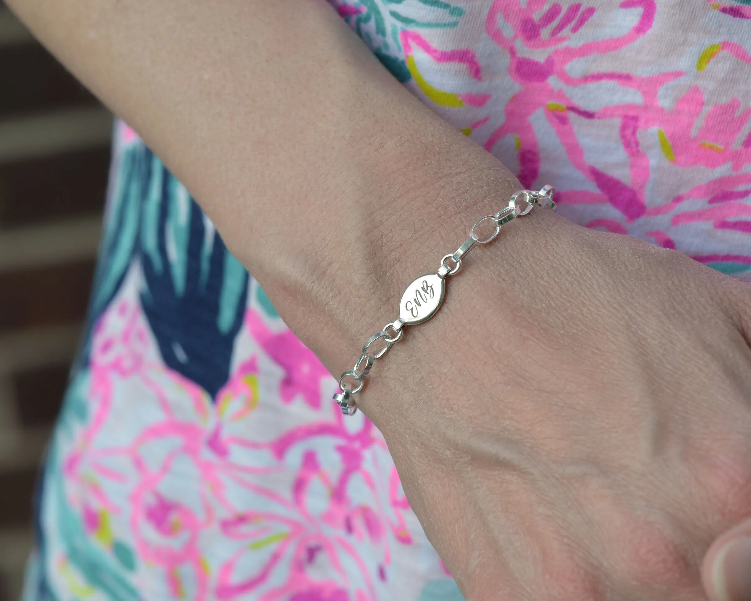 PERSONALIZED INITIAL BRACELET - OVAL TAG