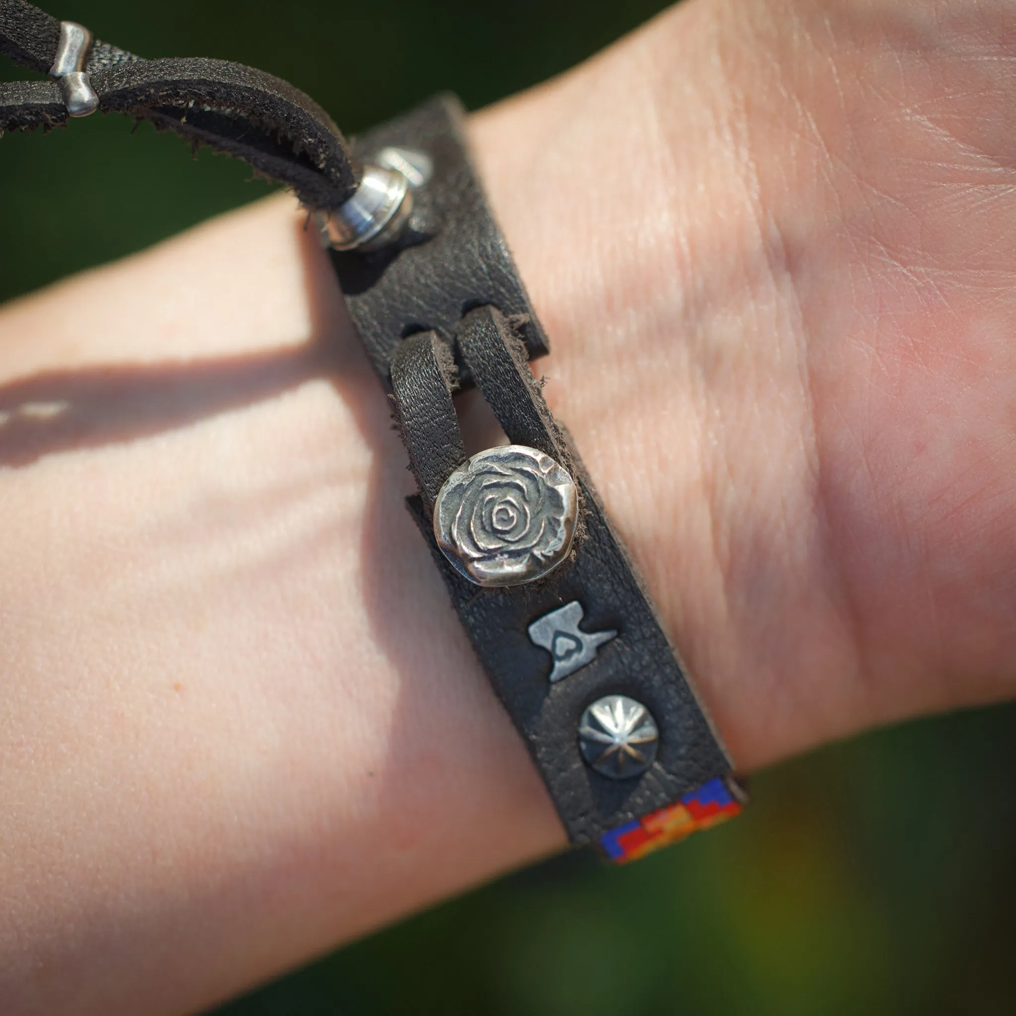 Rosas Bracelet in Royal Blue with Lapis