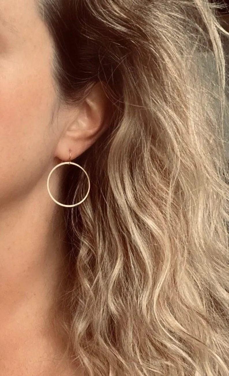Silver Circle Earrings, simple silver hoops, thin hoop earring, open circle earring, delicate round earring, simple 1 inch circle, everyday