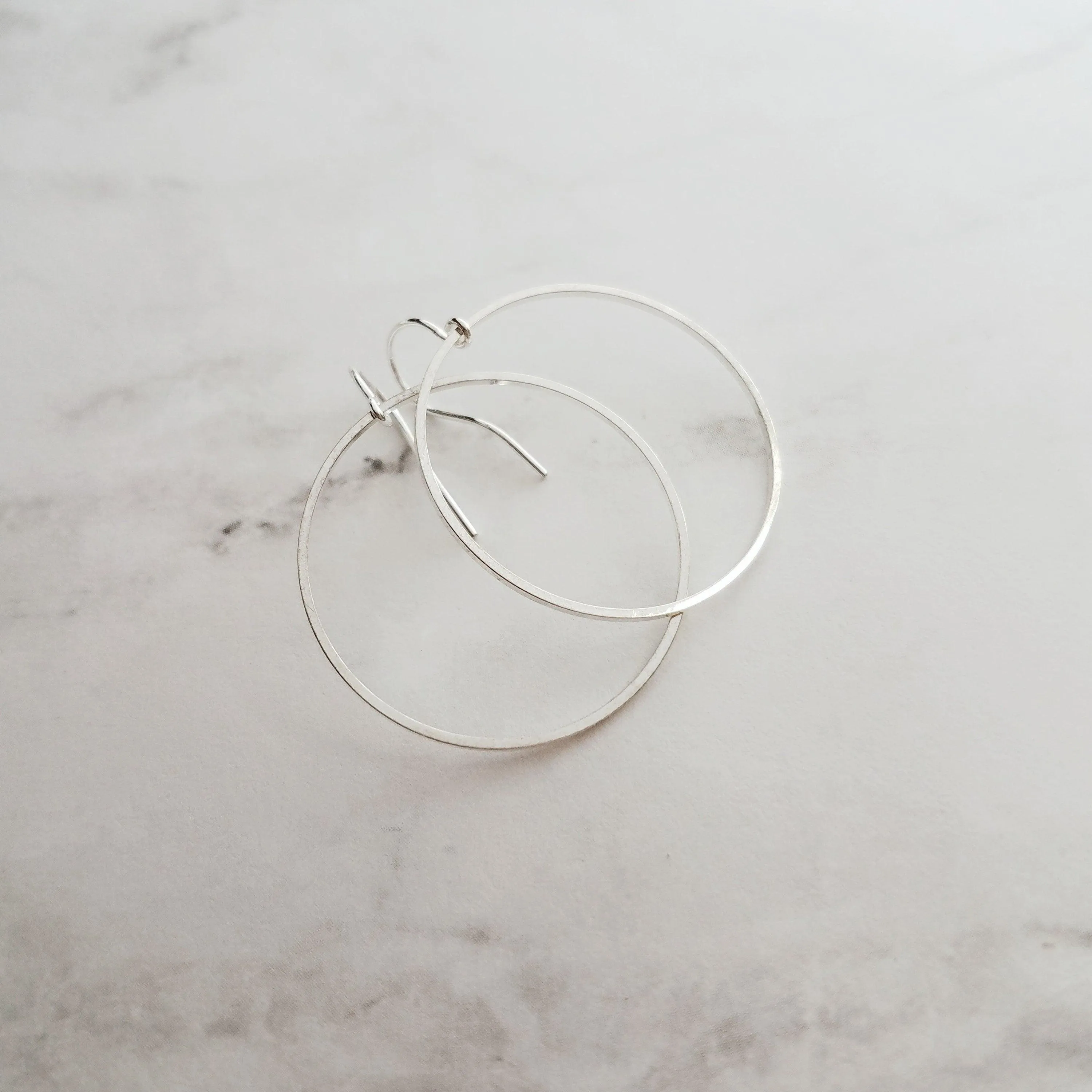 Silver Circle Earrings, simple silver hoops, thin hoop earring, open circle earring, delicate round earring, simple 1 inch circle, everyday
