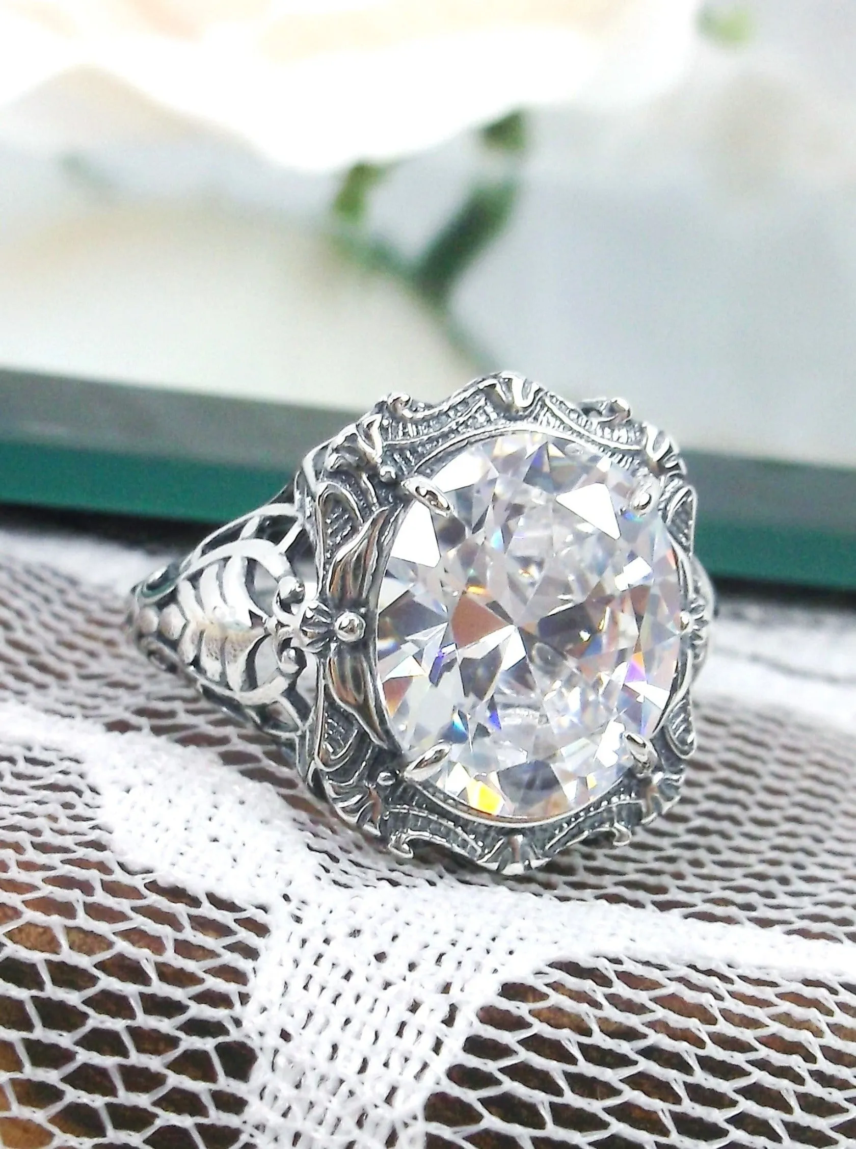 Sparkling White CZ Ring, Oval Art Nouveau Style, Vintage Sterling Silver Filigree Ring, Beauty Ring, D229