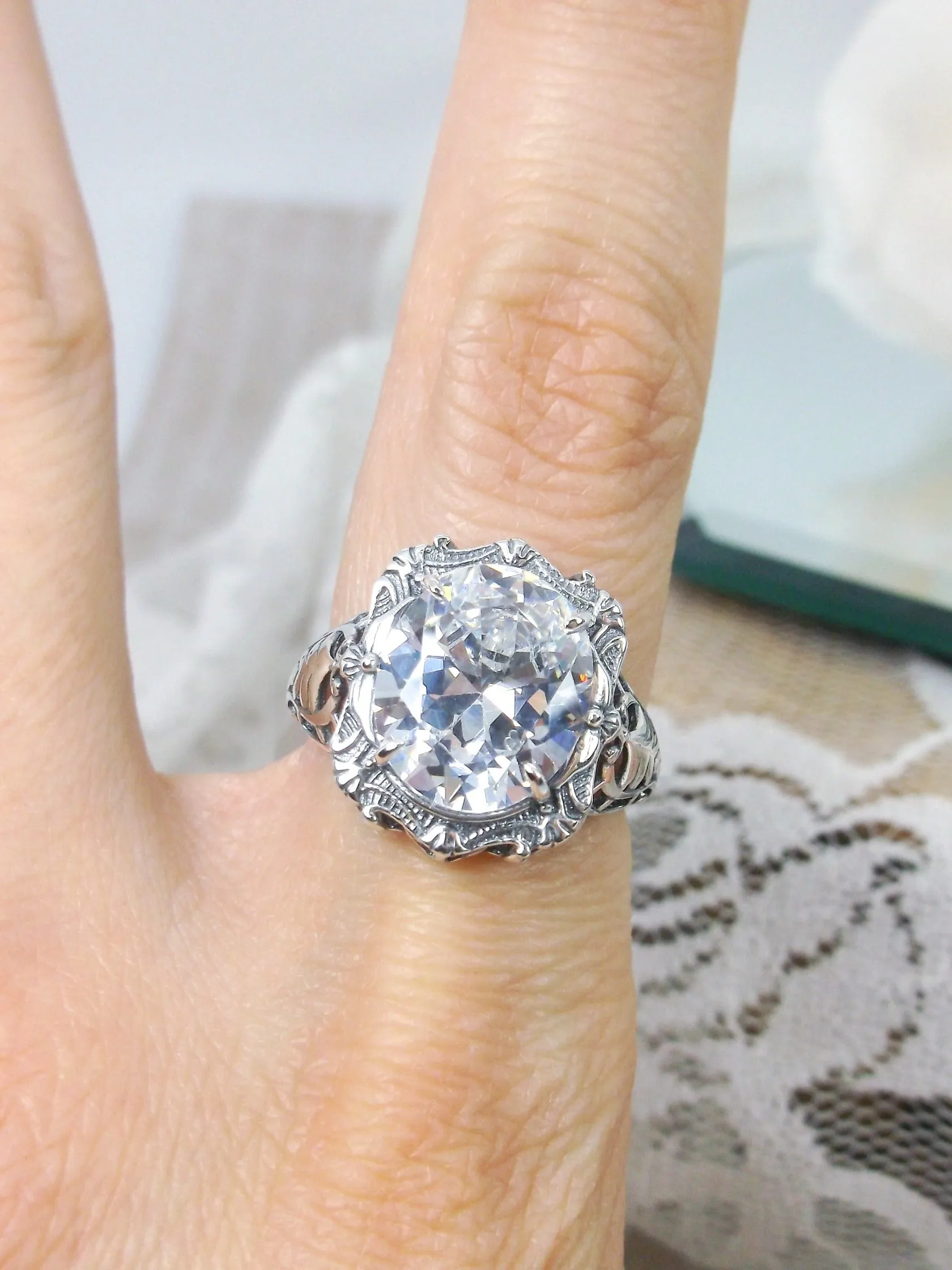 Sparkling White CZ Ring, Oval Art Nouveau Style, Vintage Sterling Silver Filigree Ring, Beauty Ring, D229