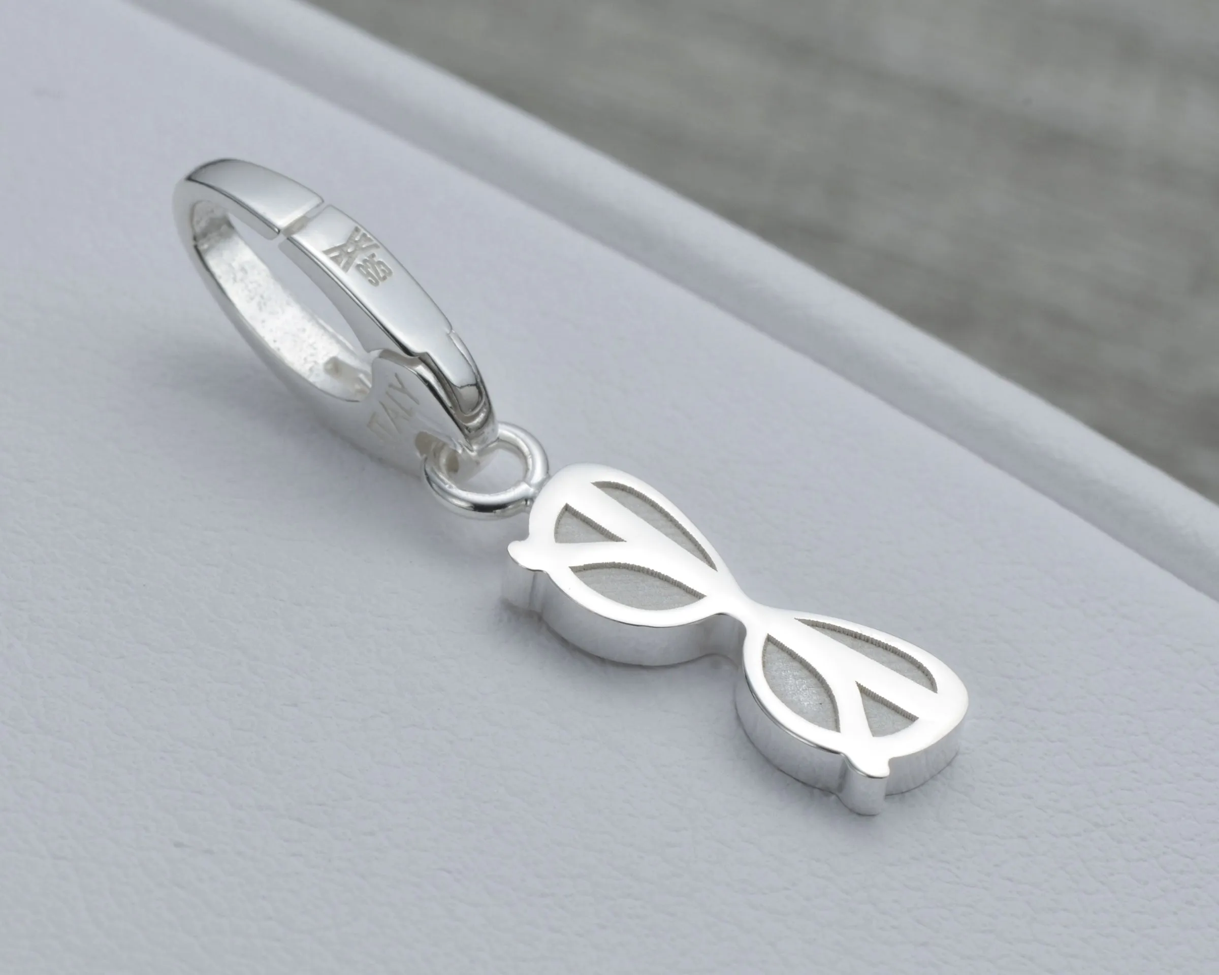SUNGLASSES CHARM IN STERLING SILVER