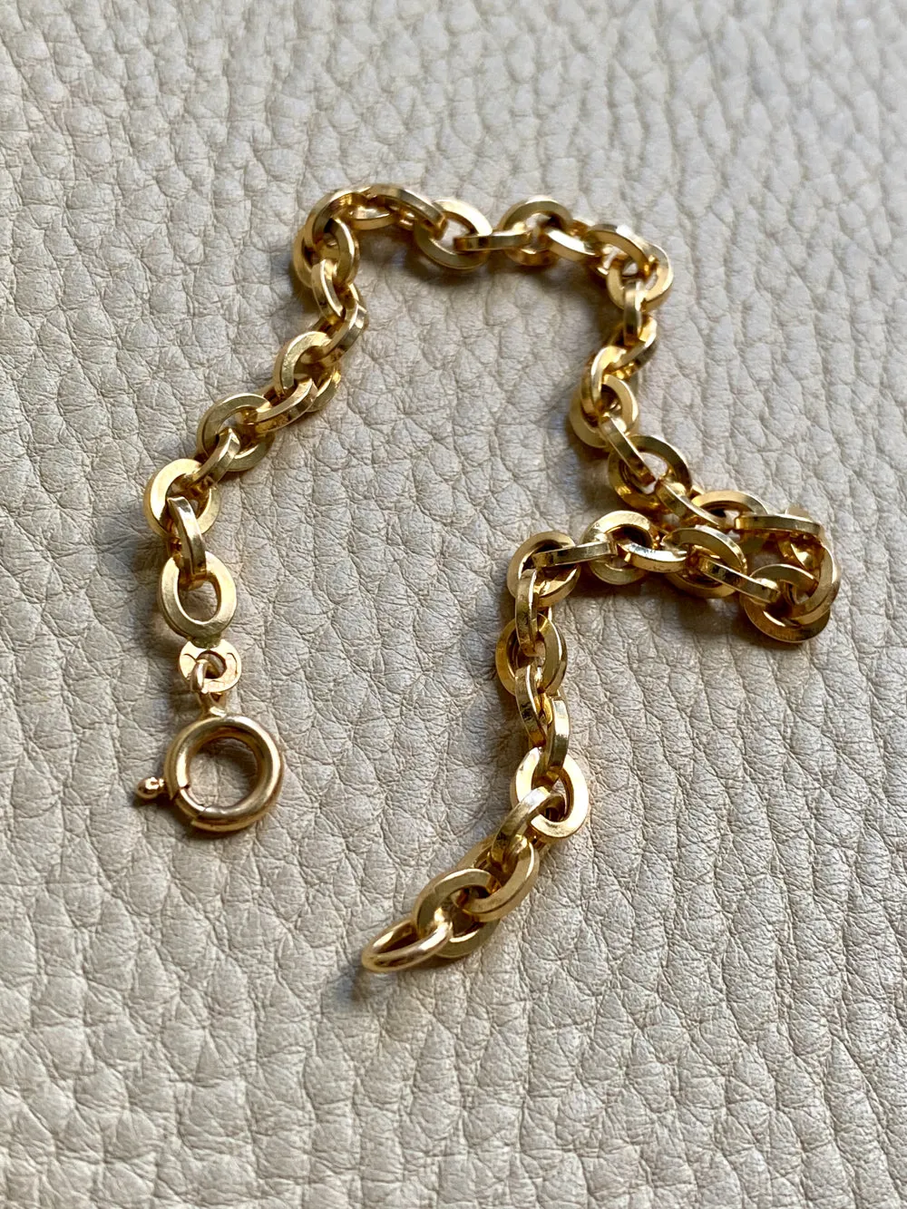 Vintage Italian UnoAErre Biker Link Chain Bracelet in 18k Gold - 7 inch length