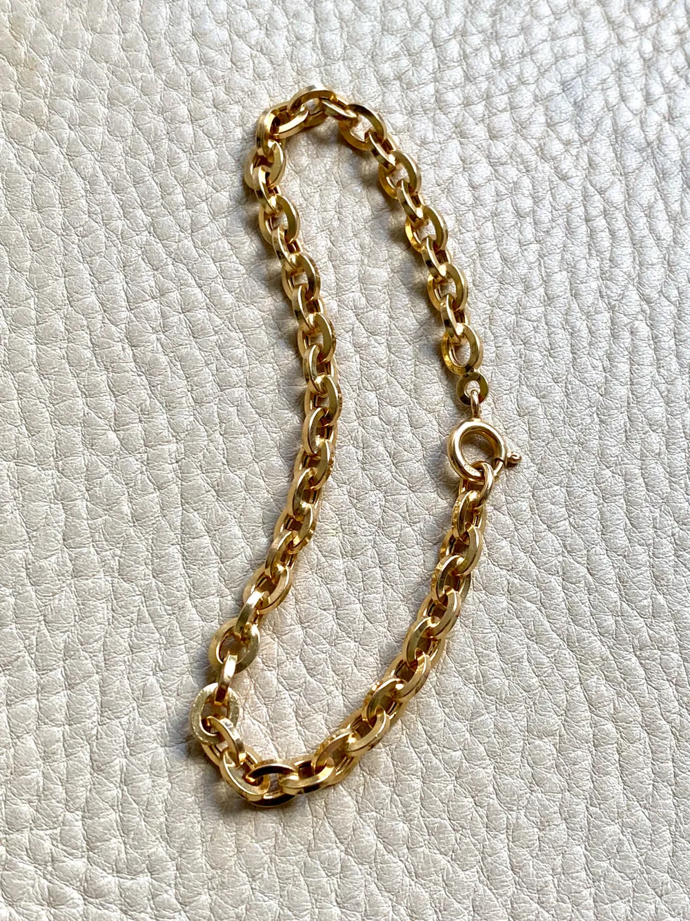 Vintage Italian UnoAErre Biker Link Chain Bracelet in 18k Gold - 7 inch length
