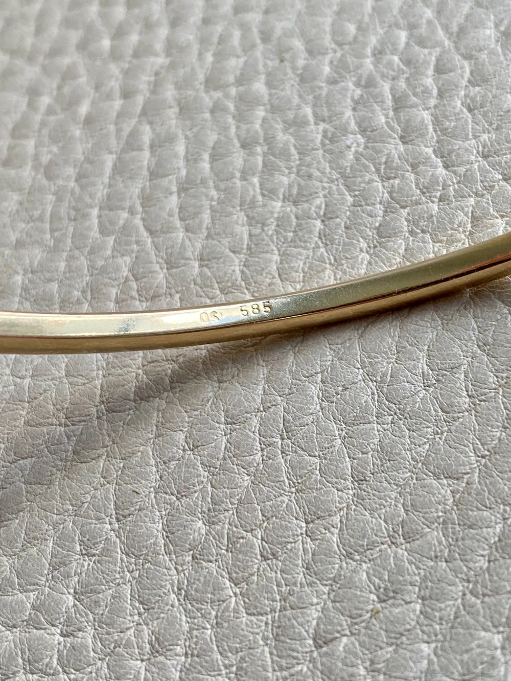Vintage Scandinavian 14k solid gold bangle 1967-1973 - 8 inch interior circumference