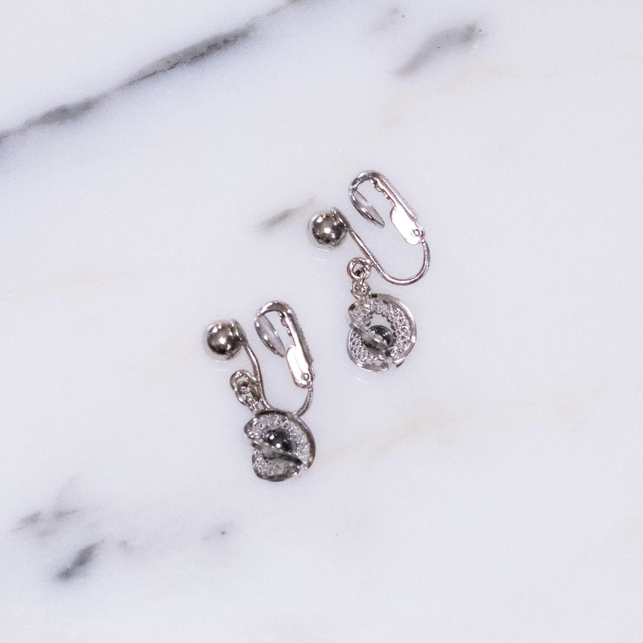 Vintage Sterling Silver Hematite Bead with Silver Filigree Petite Dangling Earrings